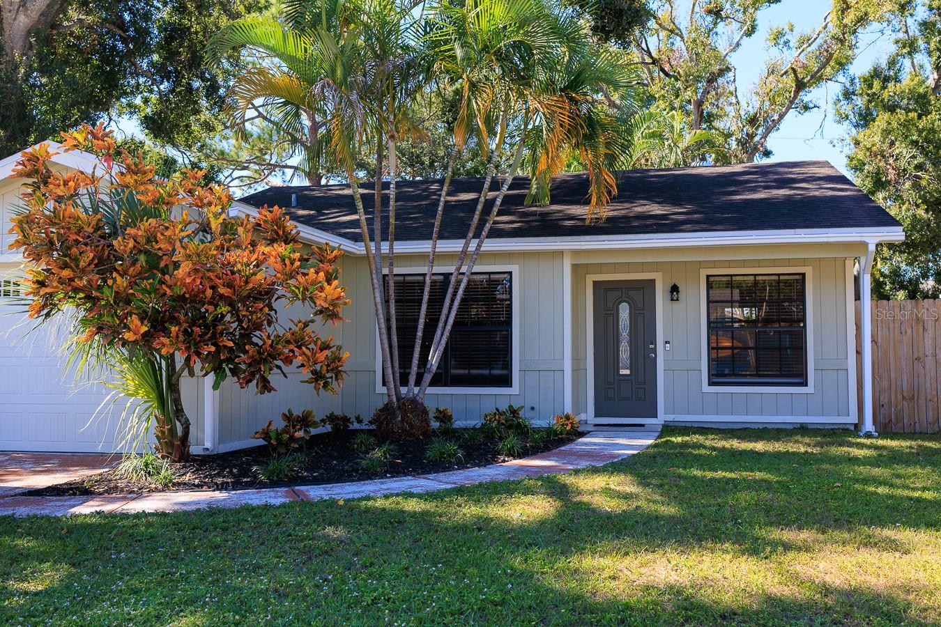 Image 3 of 22 For 1551 Conrad Avenue