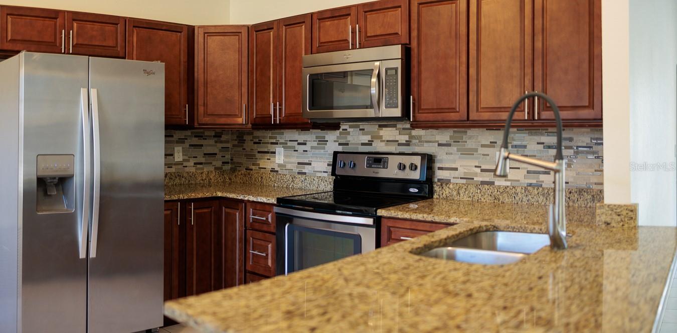 Image 7 of 22 For 1551 Conrad Avenue