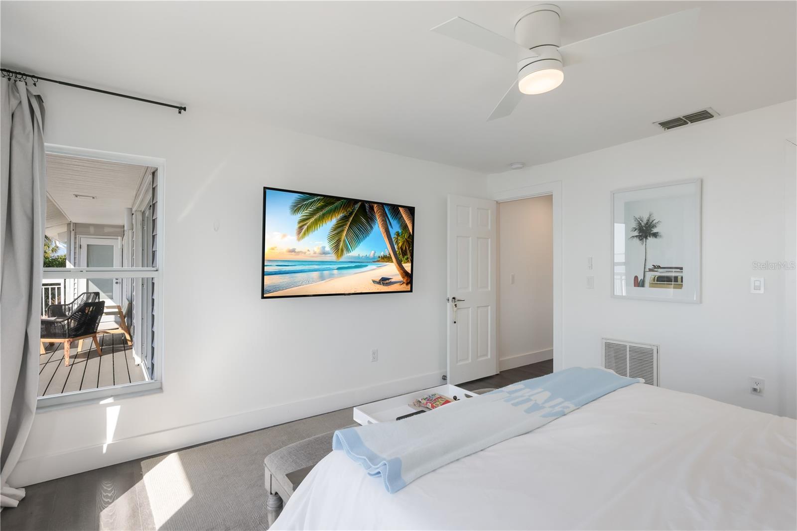 Listing photo id 25 for 3908 Bayside Drive