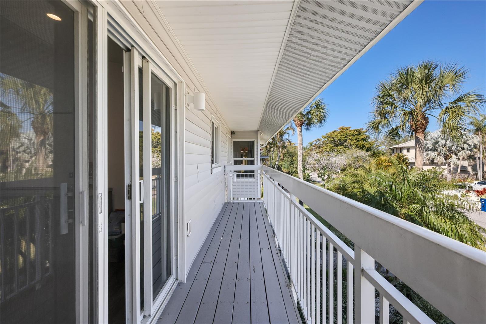 Listing photo id 26 for 3908 Bayside Drive