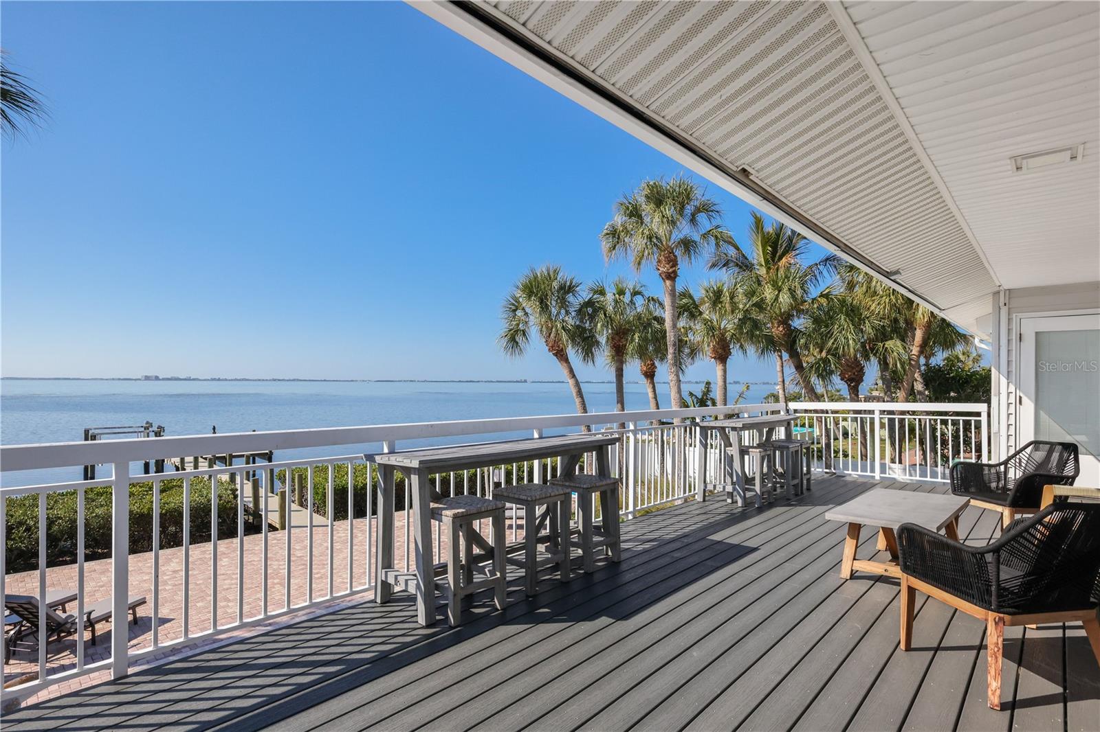 Listing photo id 27 for 3908 Bayside Drive