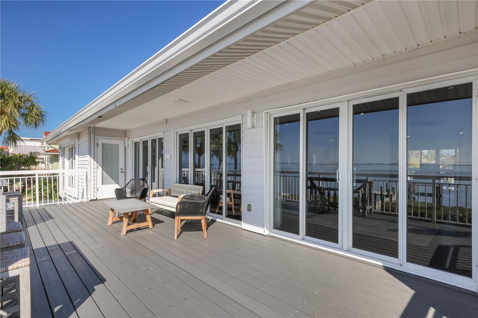 Listing photo id 28 for 3908 Bayside Drive