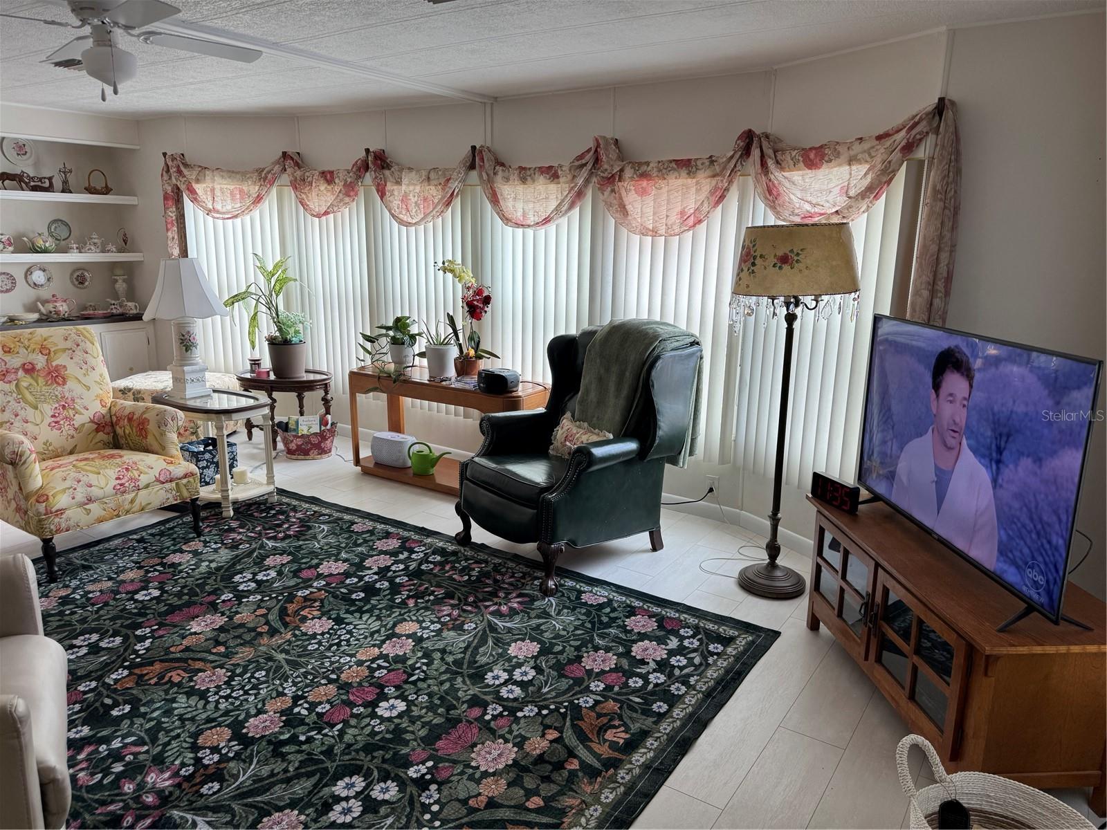 Image 6 of 26 For 6 Lafitte Drive