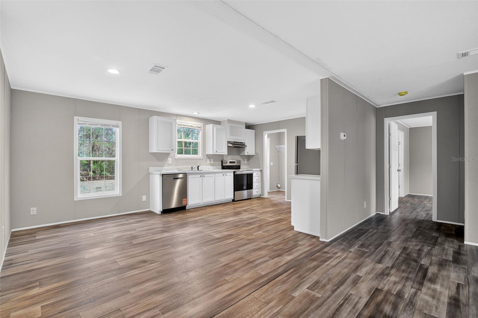 Image 12 of 31 For 4669 Mandrake Point