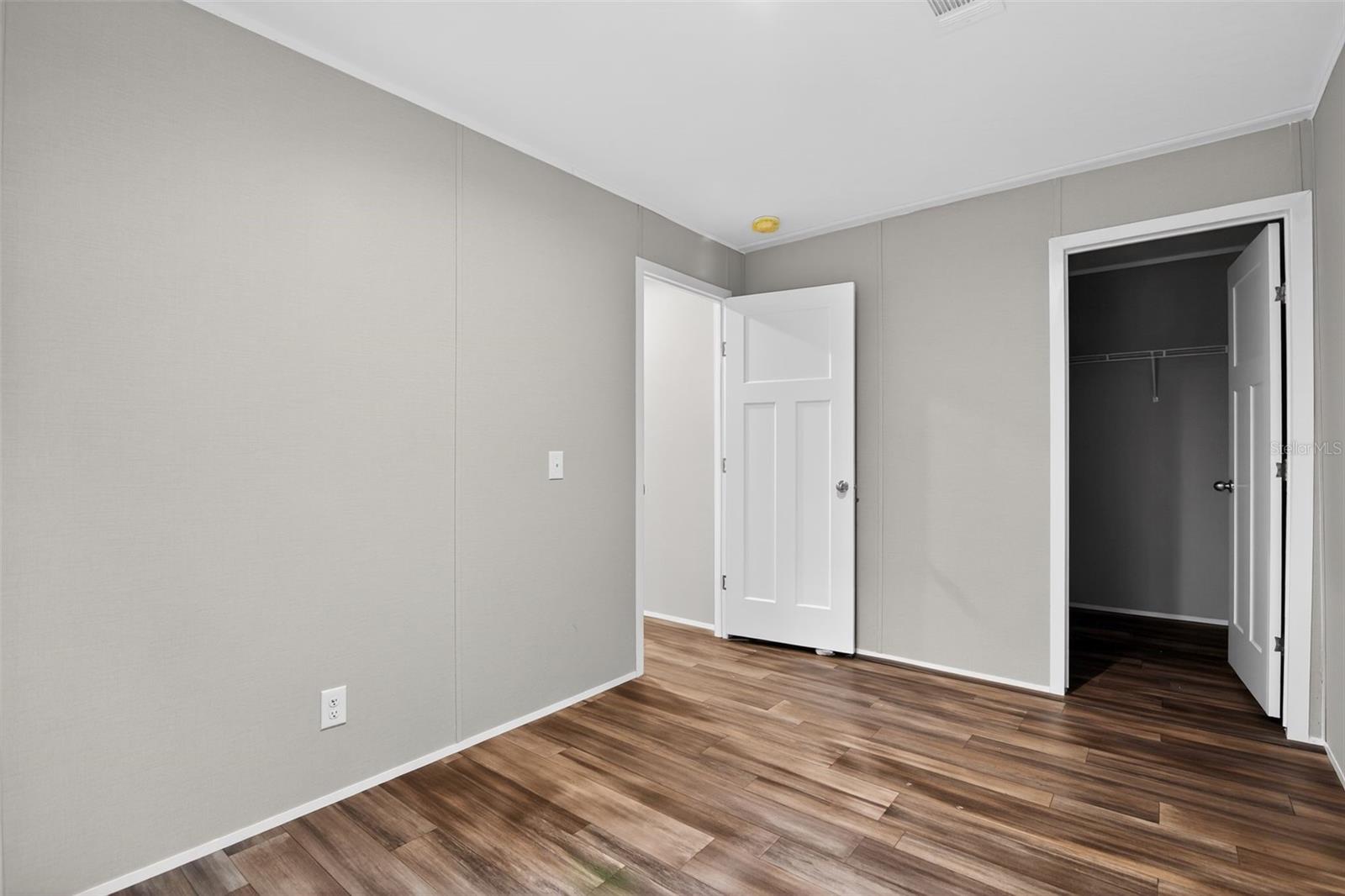 Image 17 of 31 For 4669 Mandrake Point