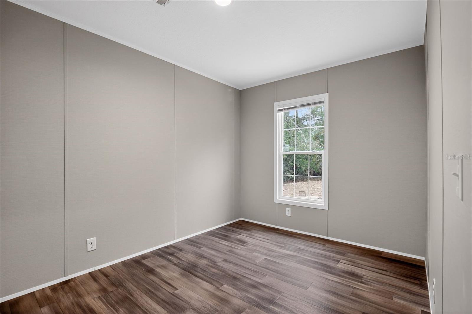 Image 27 of 31 For 4669 Mandrake Point