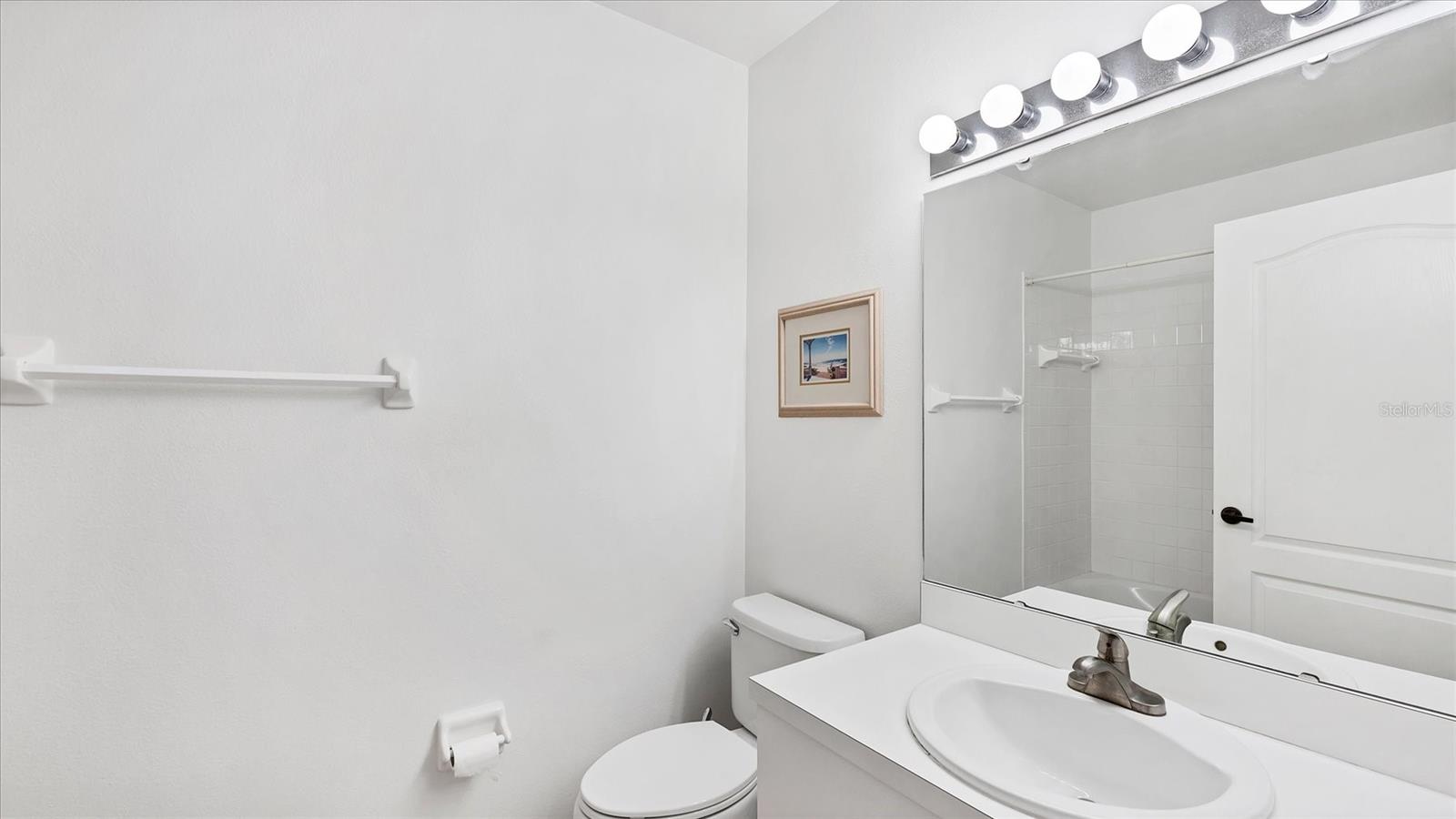 Image 19 of 62 For 9610 Club South Circle 4106