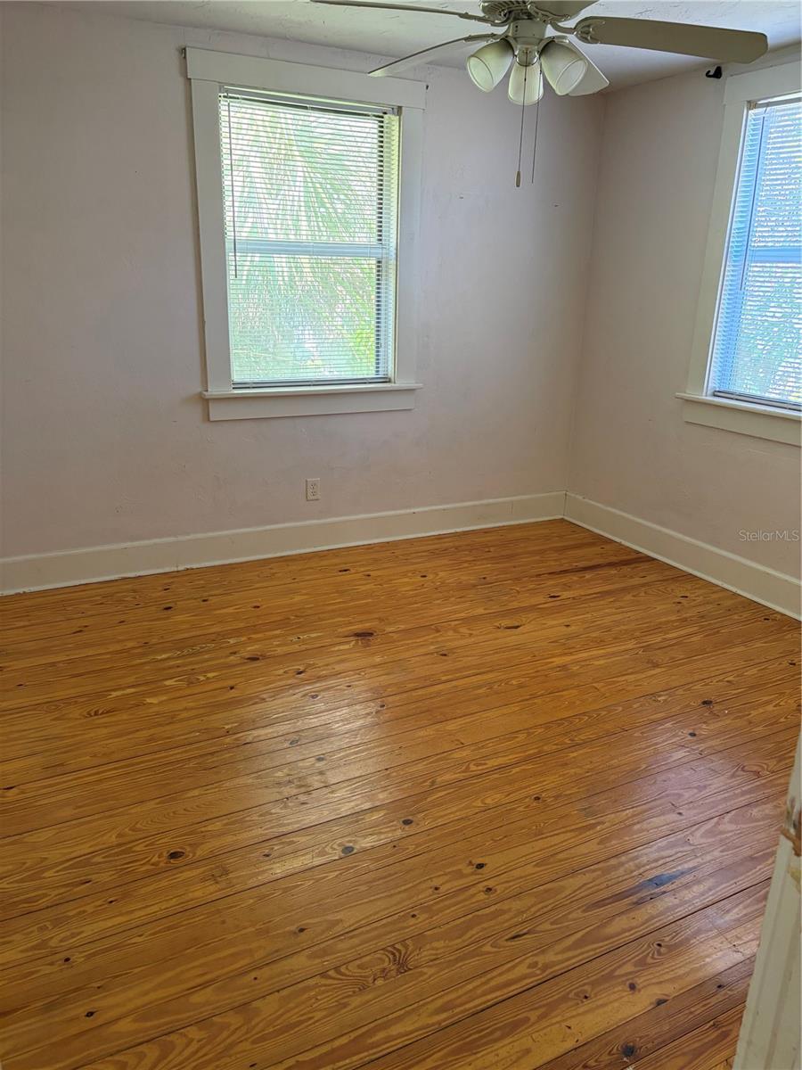 Image 6 of 10 For 1551 7th Street