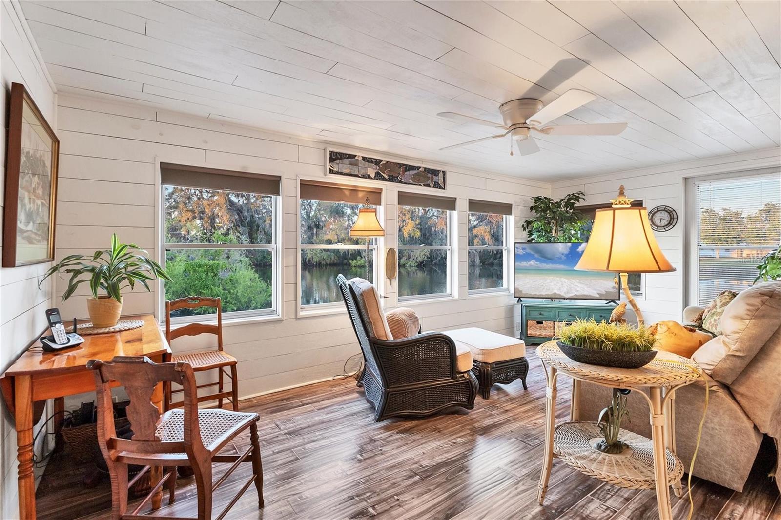 Image 15 of 56 For 3912 14th Street E