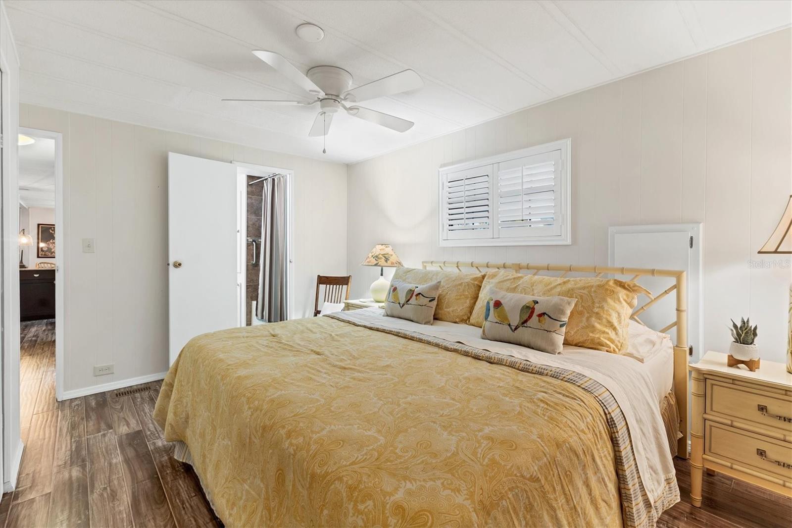 Image 23 of 56 For 3912 14th Street E