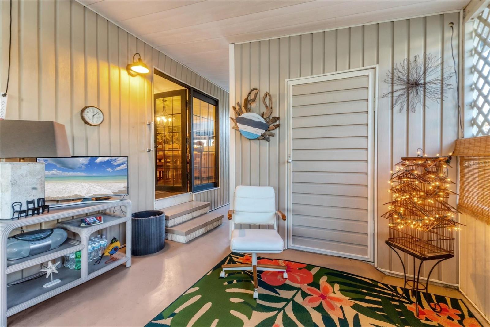 Image 4 of 56 For 3912 14th Street E