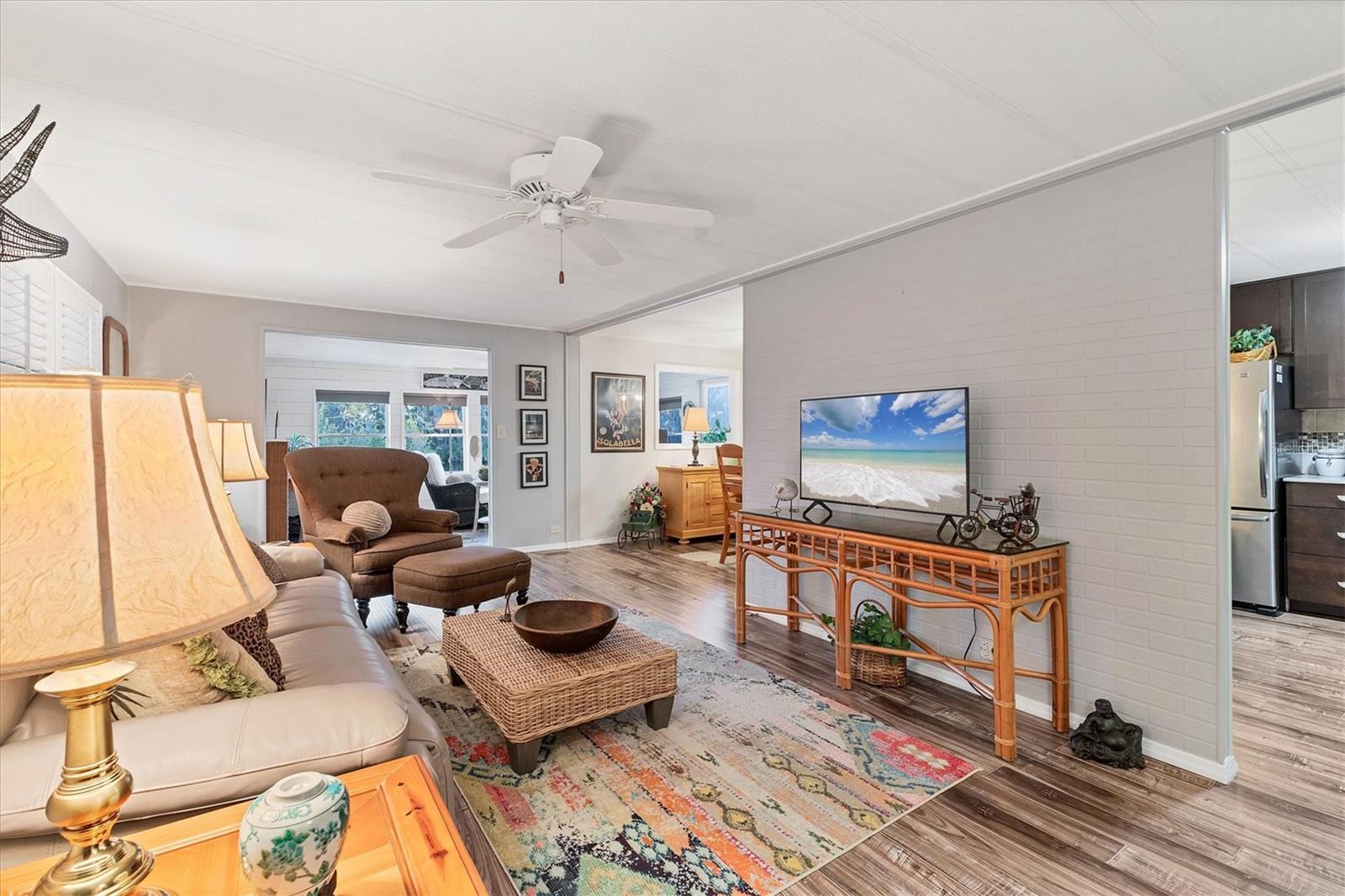 Image 6 of 56 For 3912 14th Street E