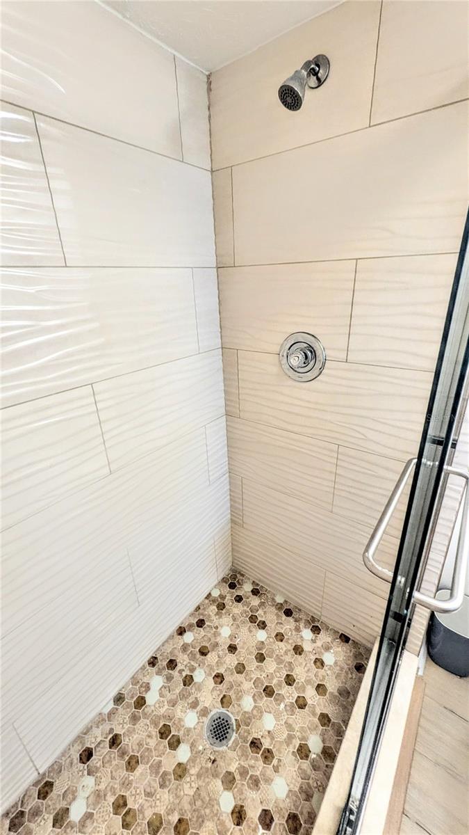 Image 23 of 52 For 3240 Gulf Of Mexico Drive B504