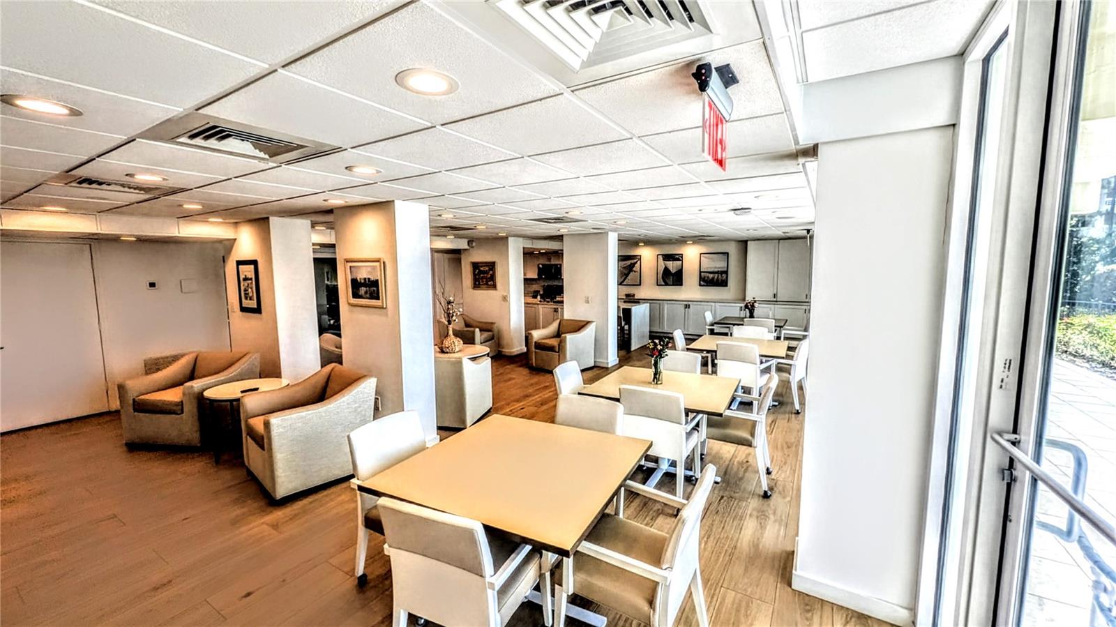 Image 29 of 52 For 3240 Gulf Of Mexico Drive B504