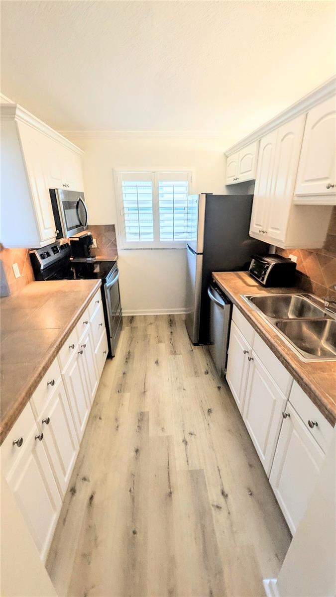 Image 8 of 52 For 3240 Gulf Of Mexico Drive B504