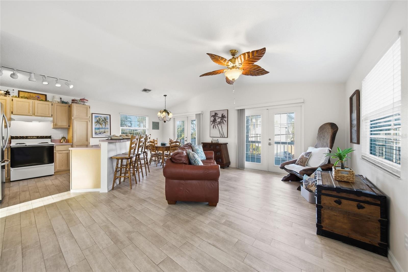 Image 10 of 50 For 2112 Avenue B