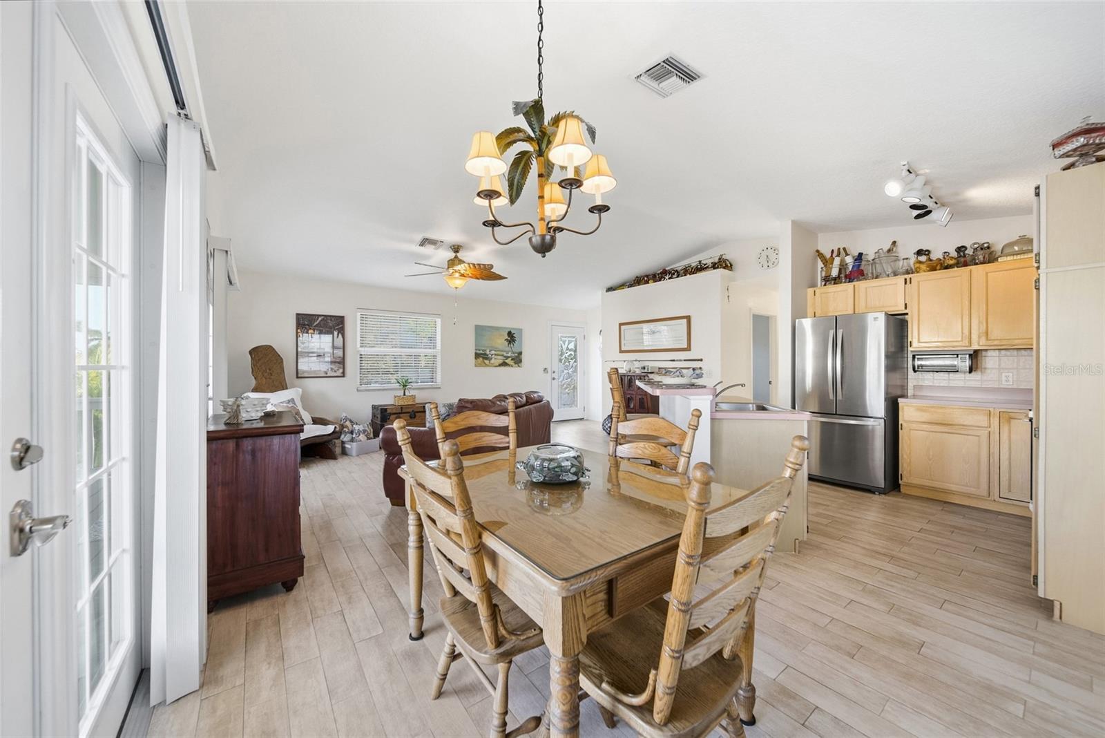 Image 15 of 50 For 2112 Avenue B