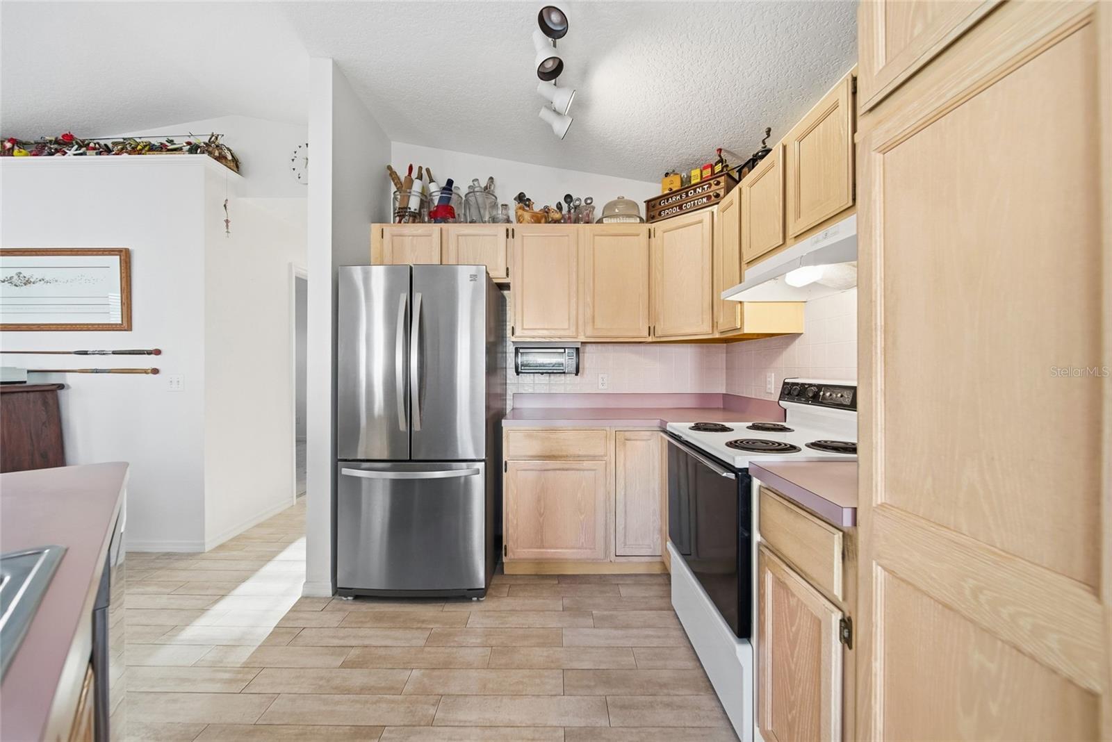 Image 16 of 50 For 2112 Avenue B