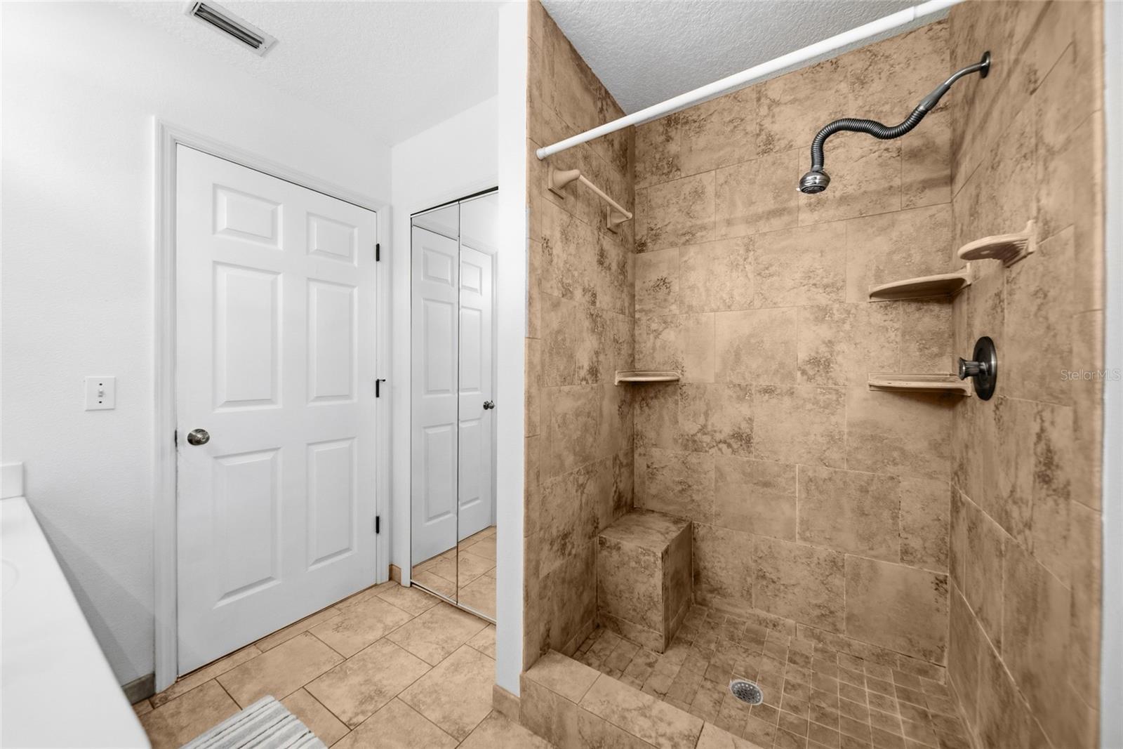 Image 24 of 50 For 2112 Avenue B