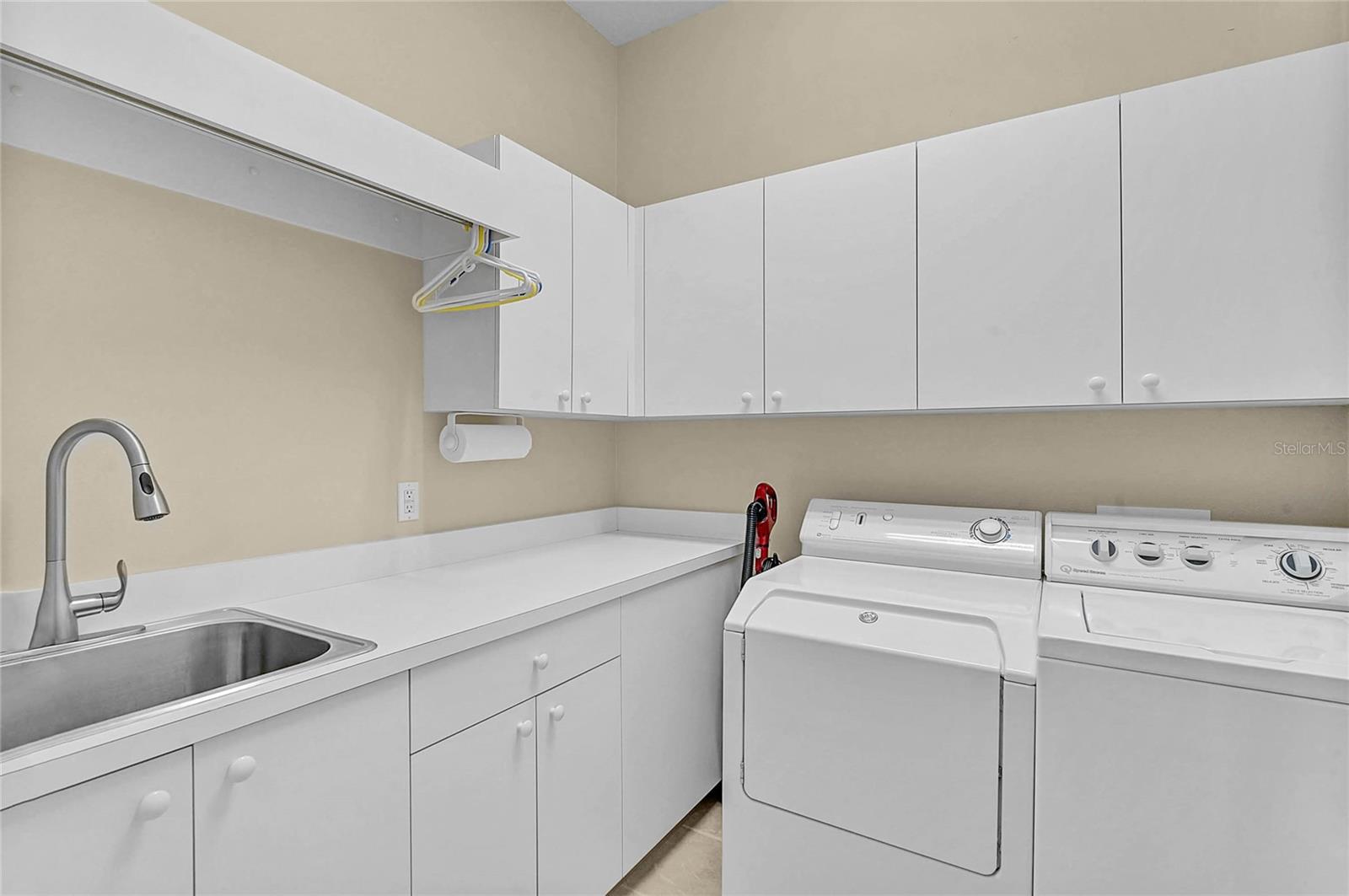 Image 33 of 60 For 2187 Muskogee Trail