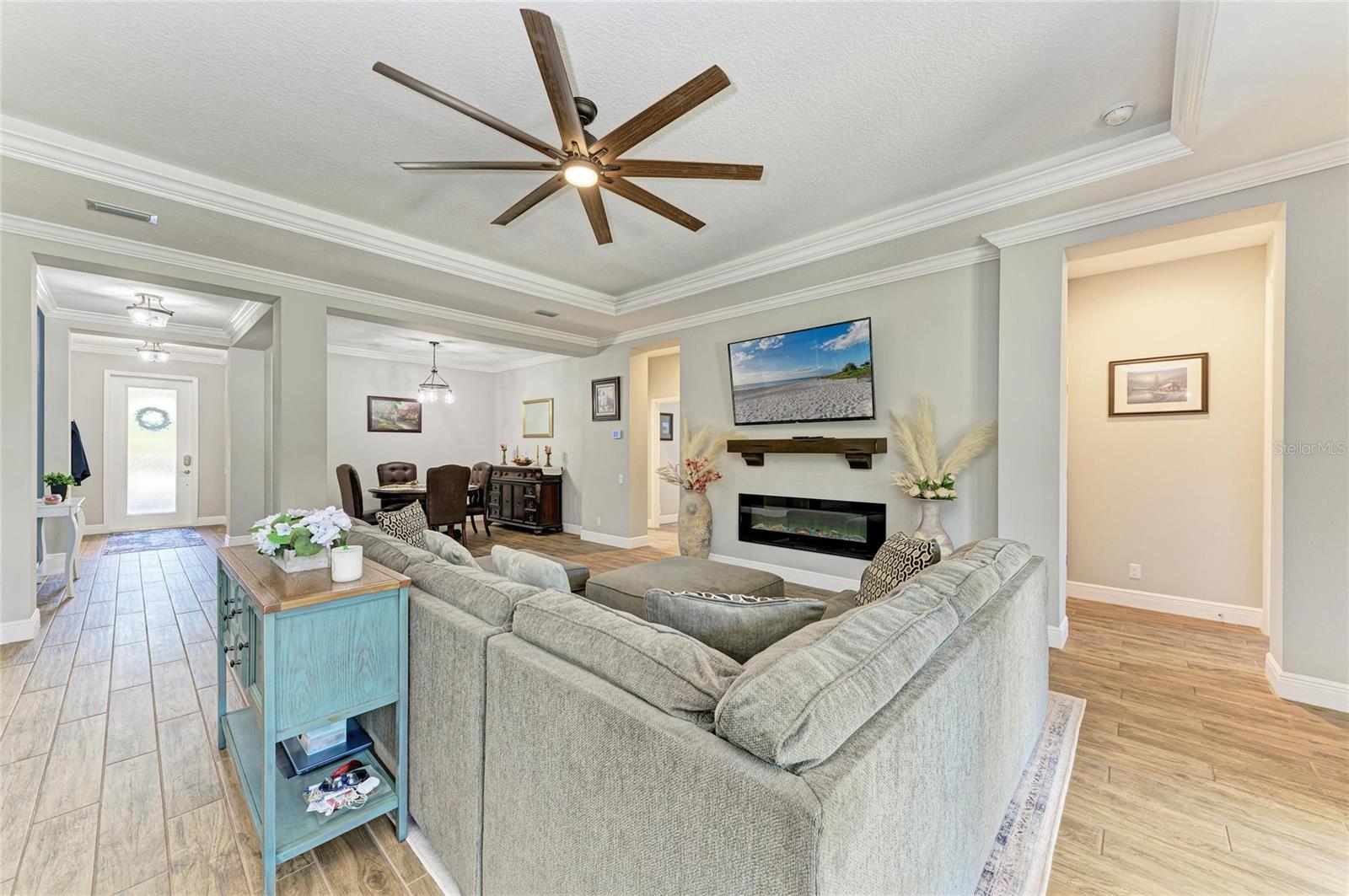 Image 14 of 64 For 12502 Goldenrod Avenue