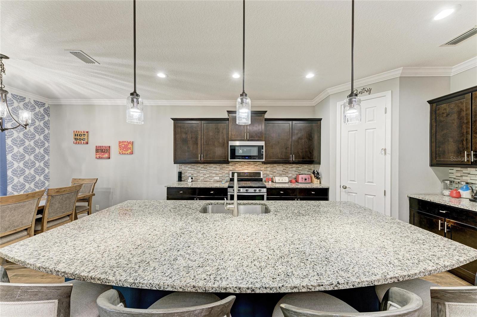 Image 17 of 64 For 12502 Goldenrod Avenue