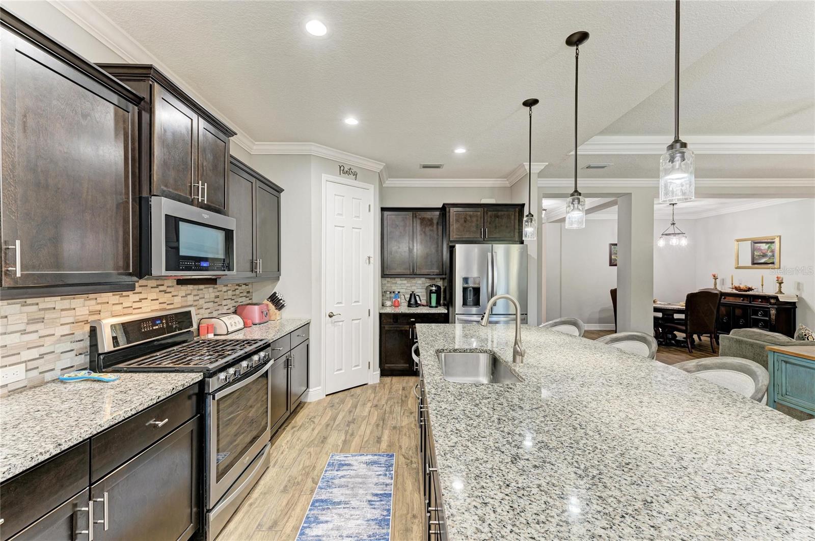 Image 18 of 64 For 12502 Goldenrod Avenue