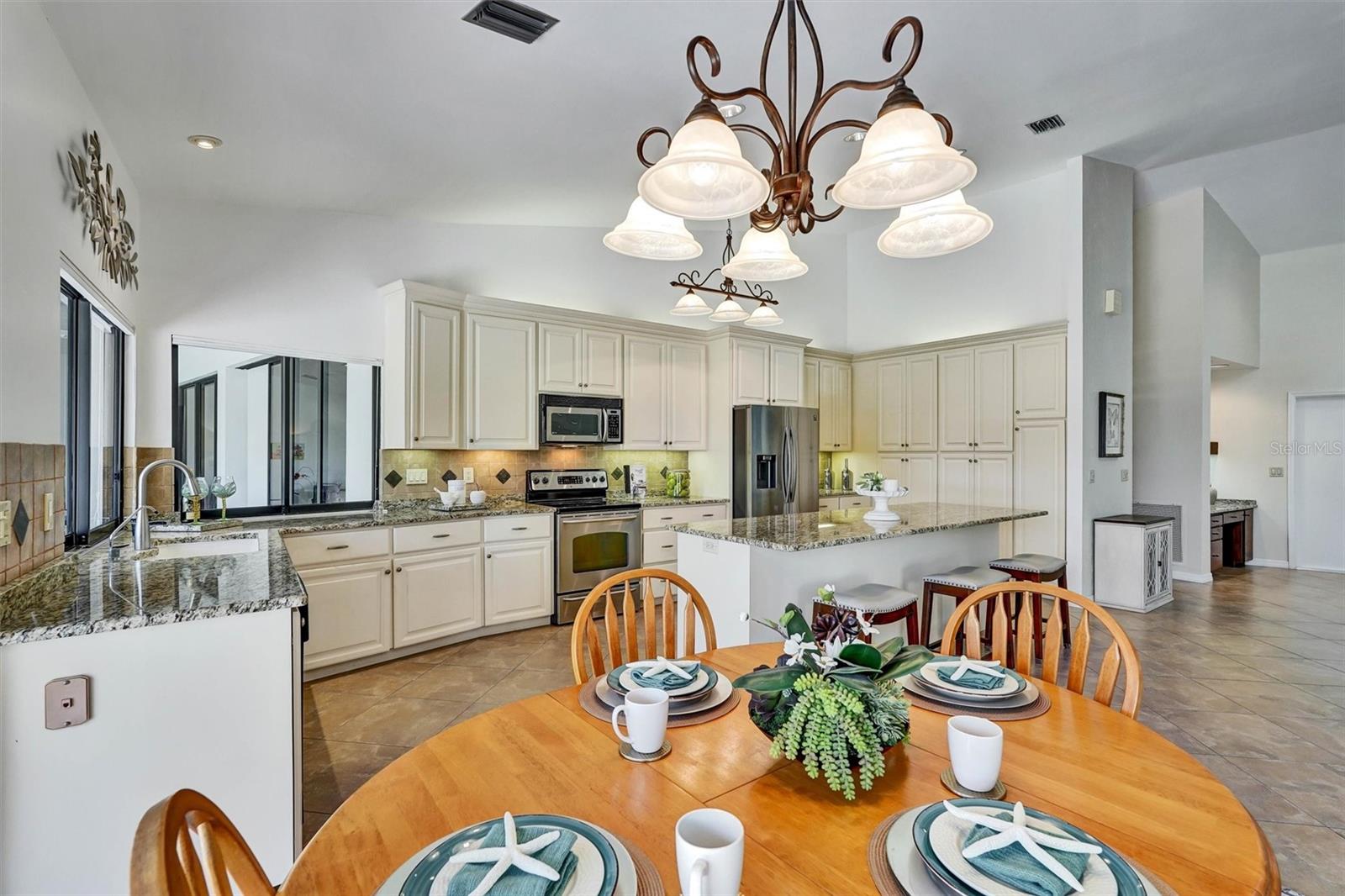 Image 15 of 62 For 7307 Weeping Willow Drive