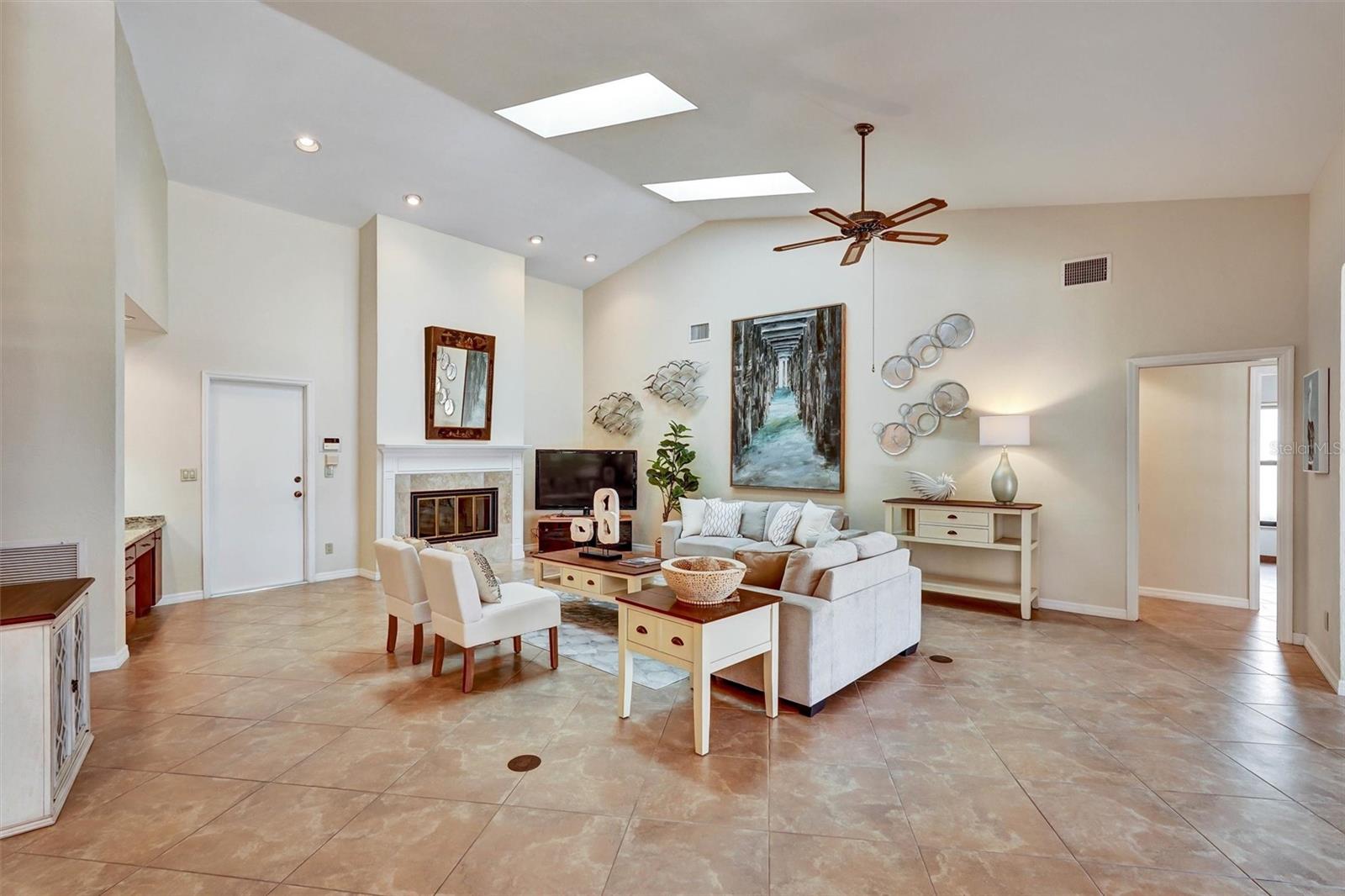 Image 8 of 62 For 7307 Weeping Willow Drive