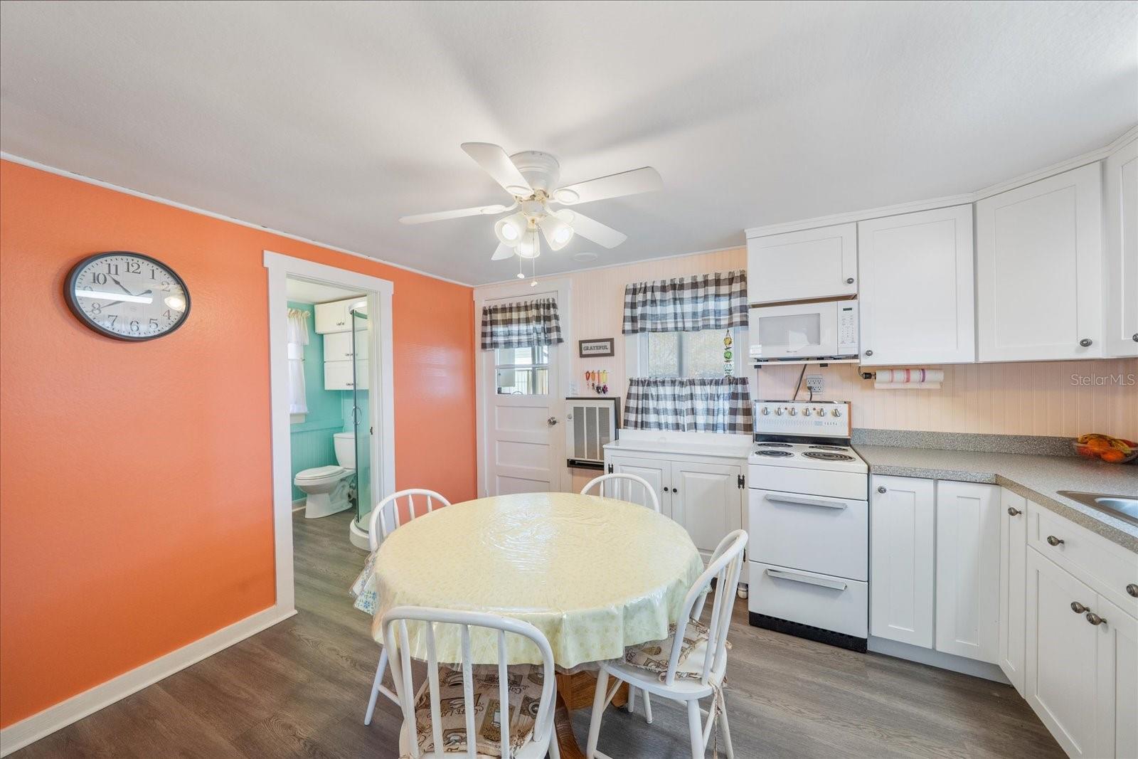 Image 15 of 31 For 3315 Fry Street