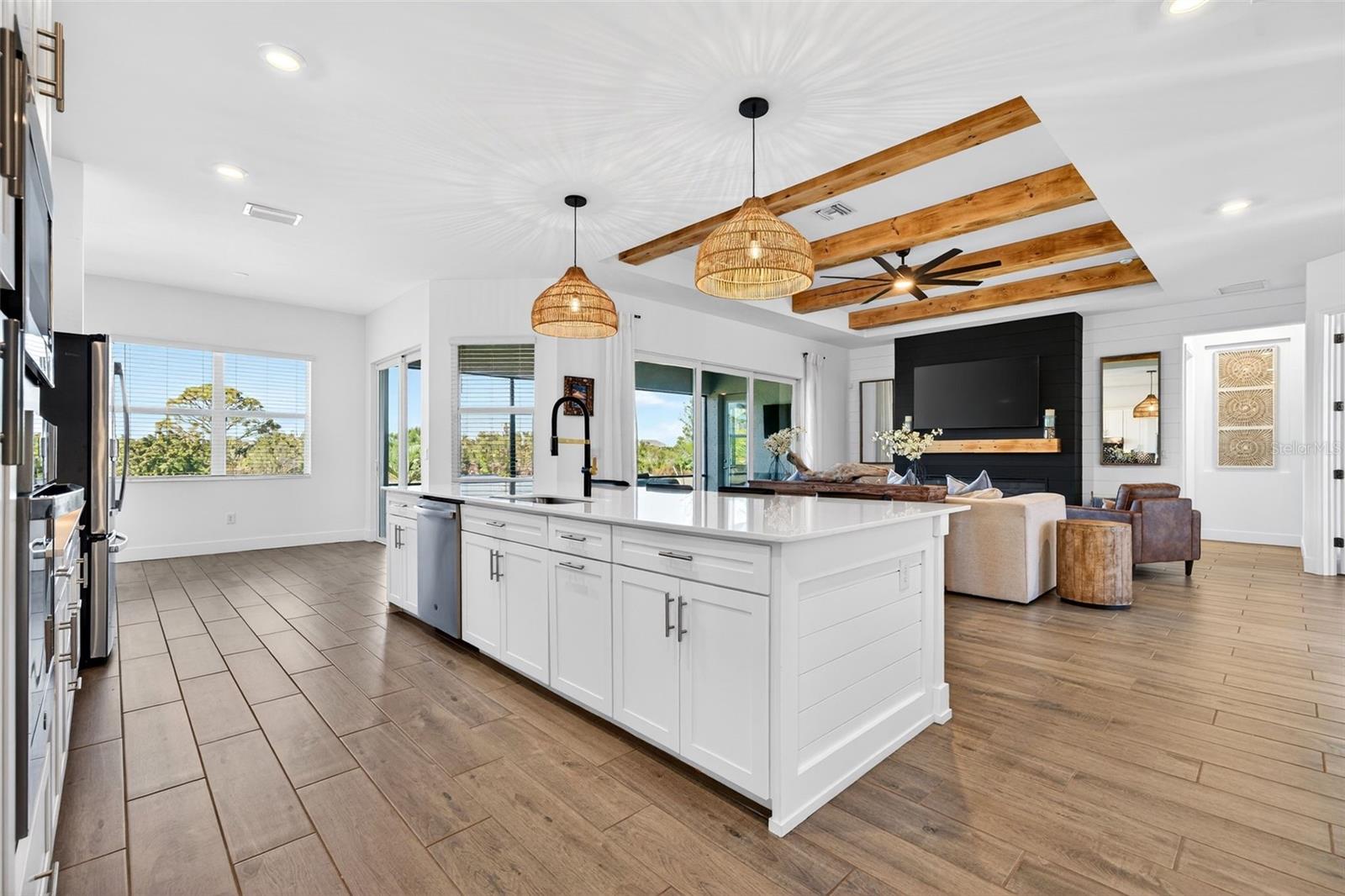 Image 15 of 95 For 17321 Opal Sand Drive