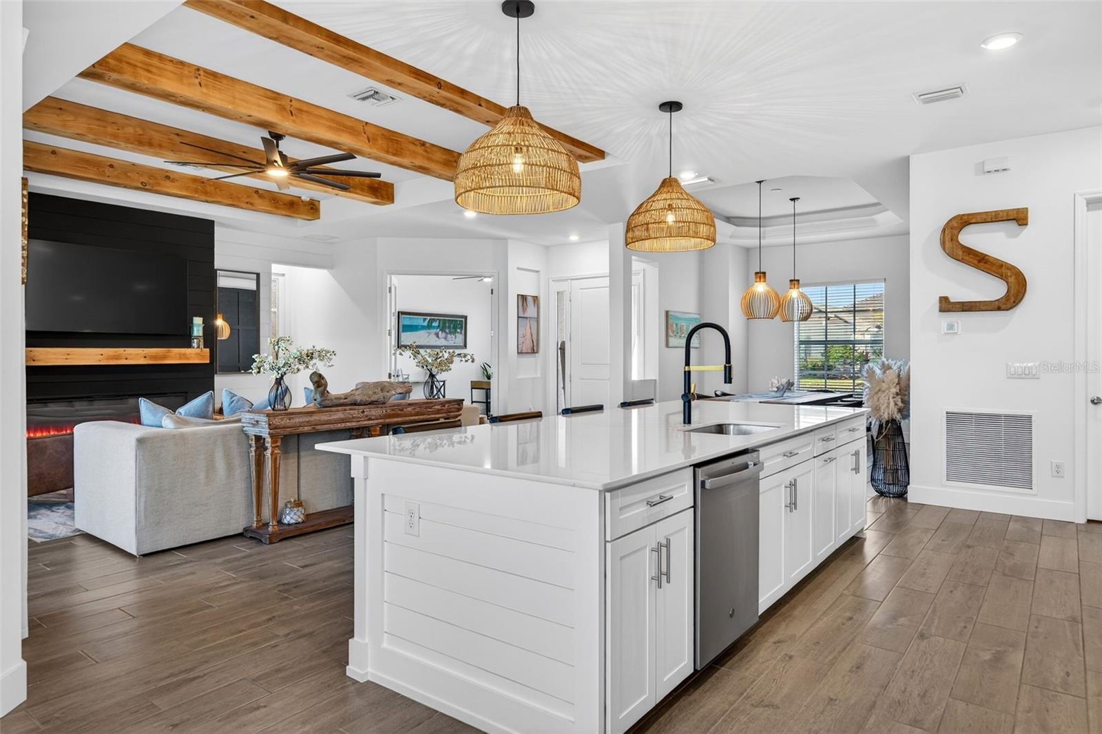 Image 16 of 95 For 17321 Opal Sand Drive