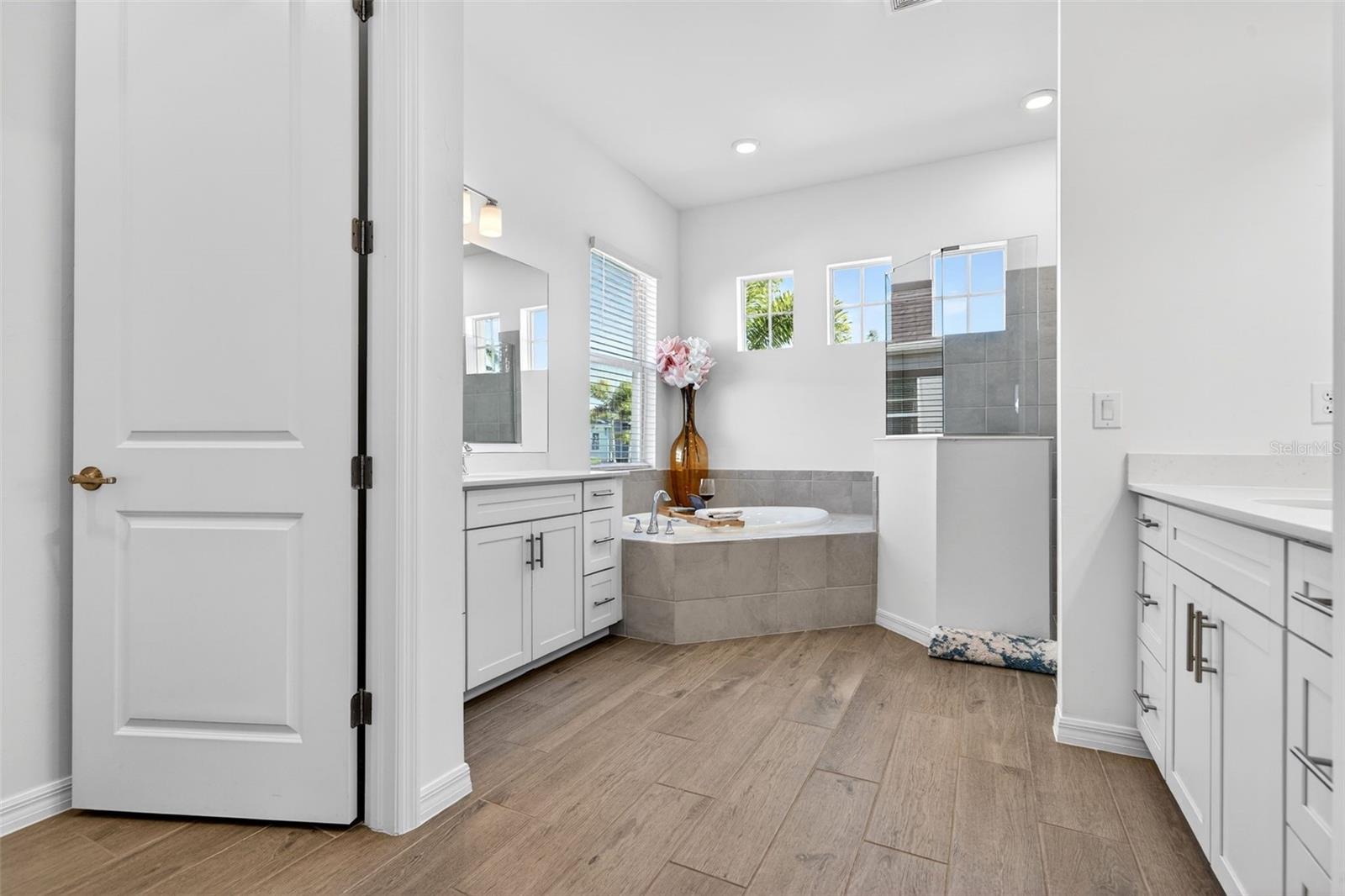 Image 34 of 95 For 17321 Opal Sand Drive