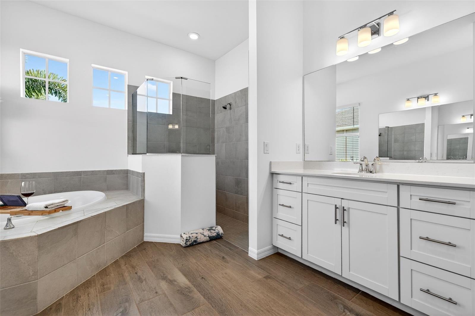 Image 38 of 95 For 17321 Opal Sand Drive