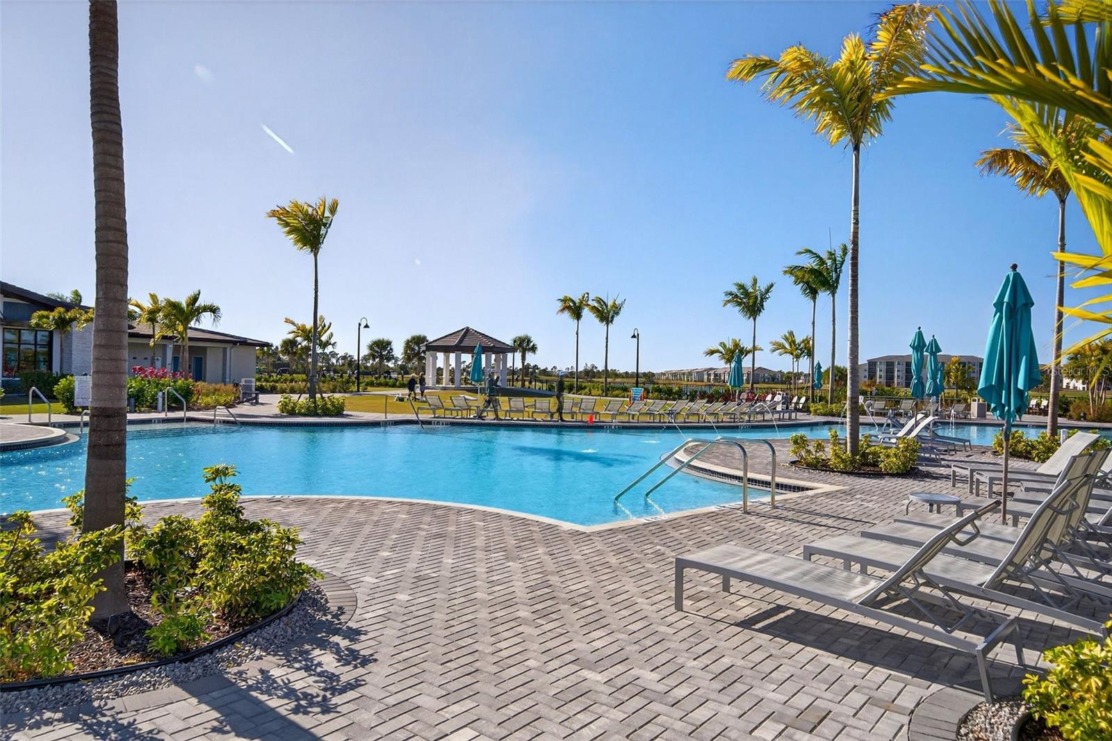 Image 68 of 95 For 17321 Opal Sand Drive