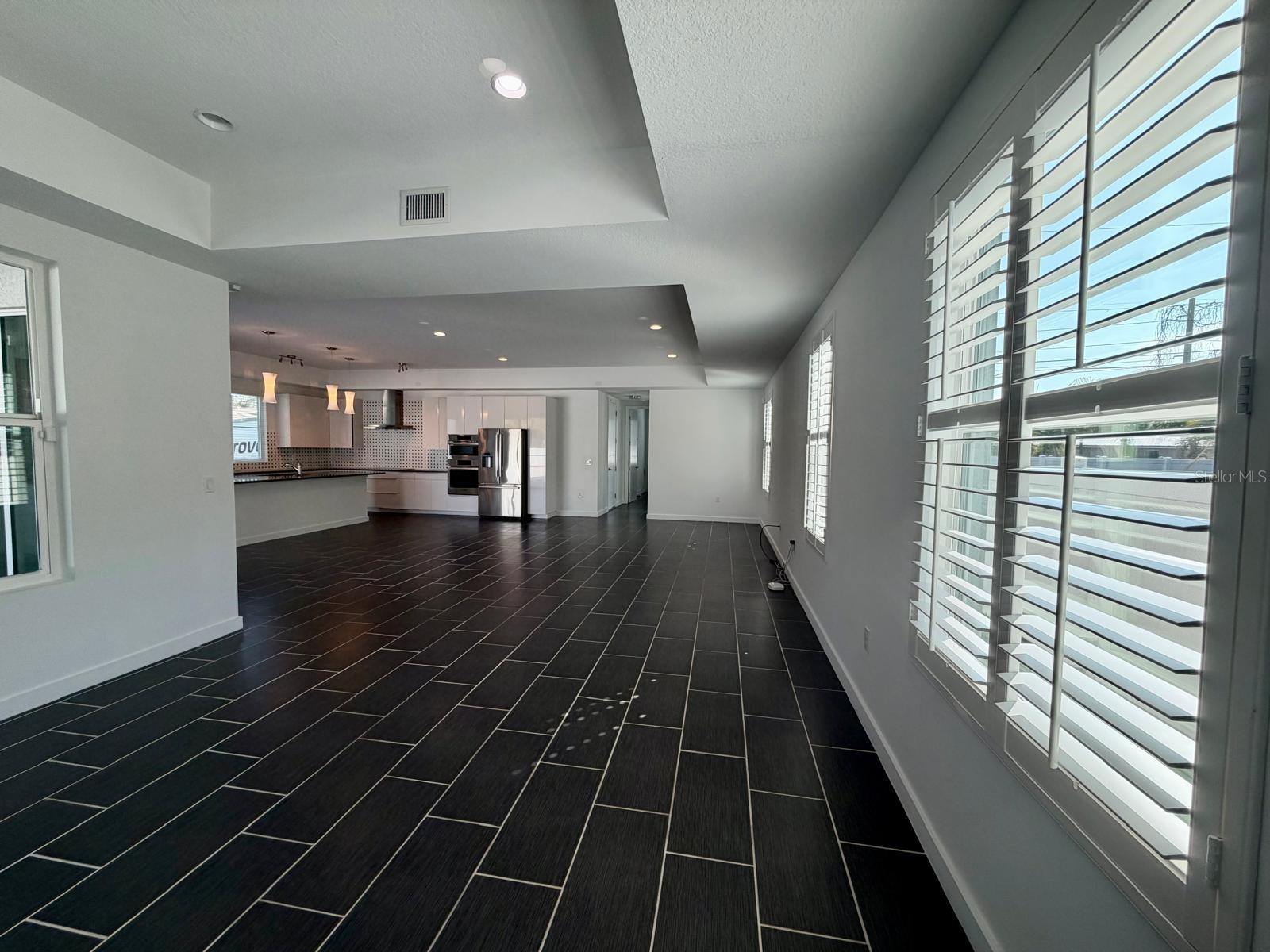 Image 10 of 41 For 4524 Riverwood Avenue