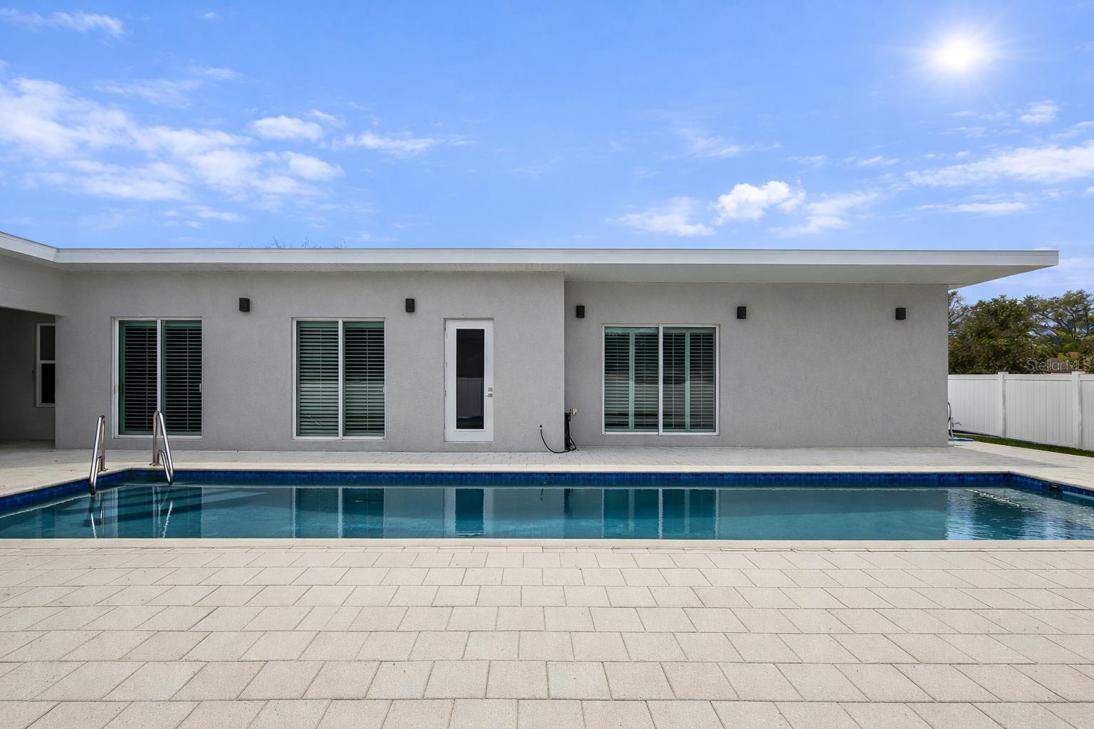 Image 22 of 41 For 4524 Riverwood Avenue