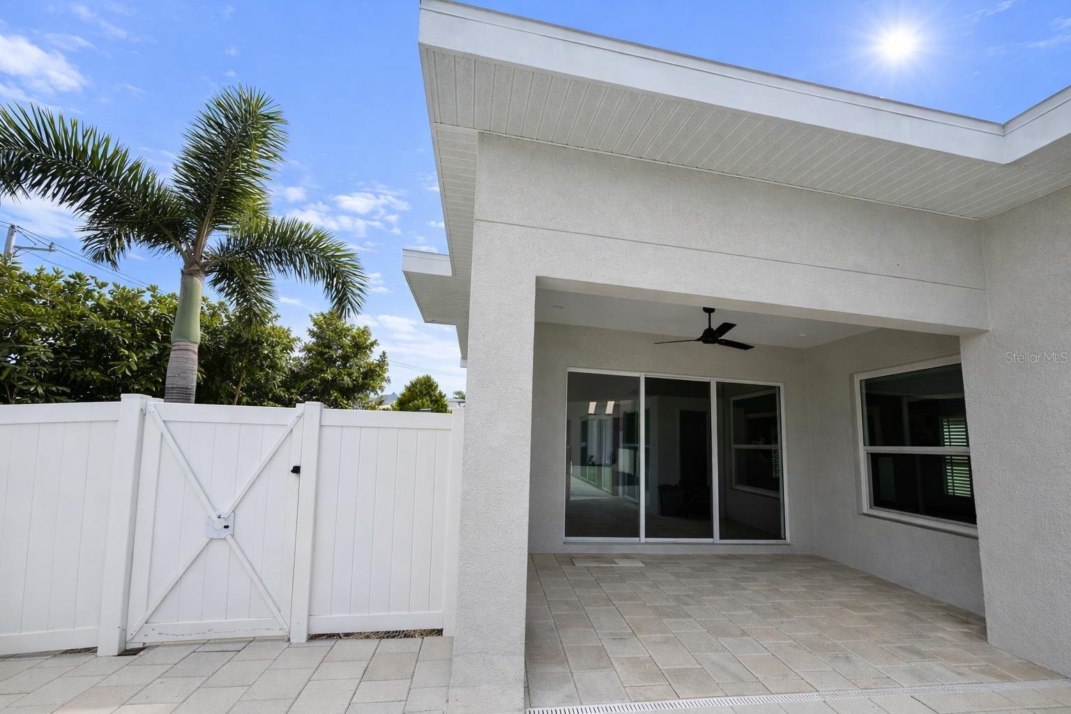 Image 23 of 41 For 4524 Riverwood Avenue