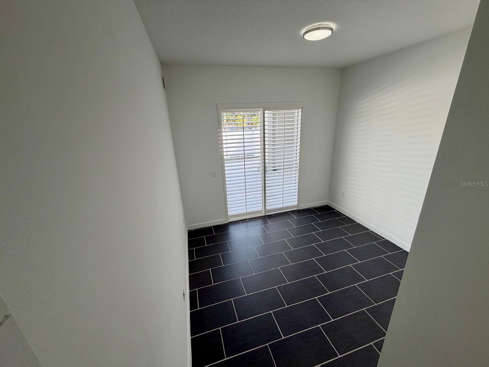 Image 24 of 41 For 4524 Riverwood Avenue