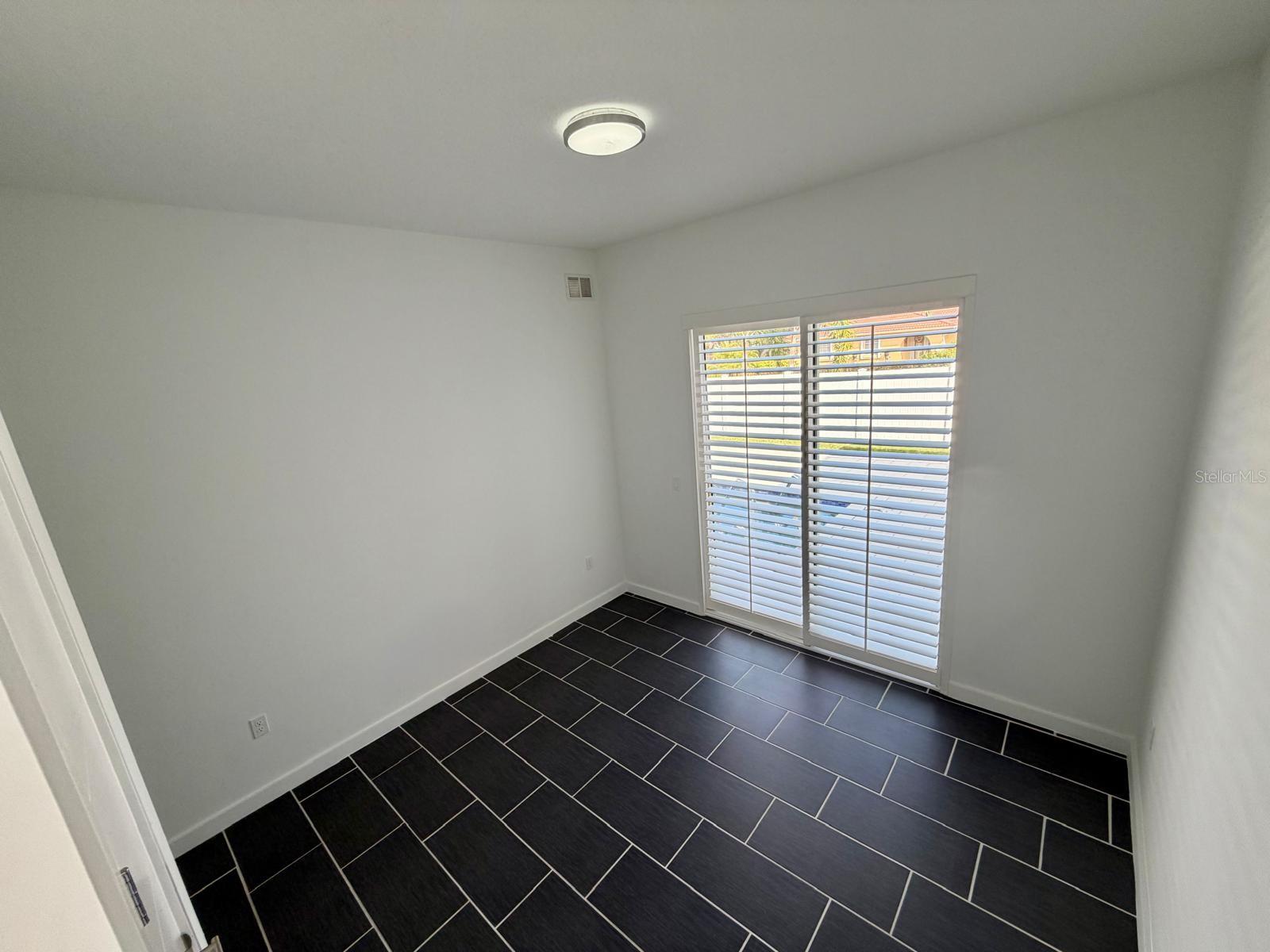 Image 26 of 41 For 4524 Riverwood Avenue