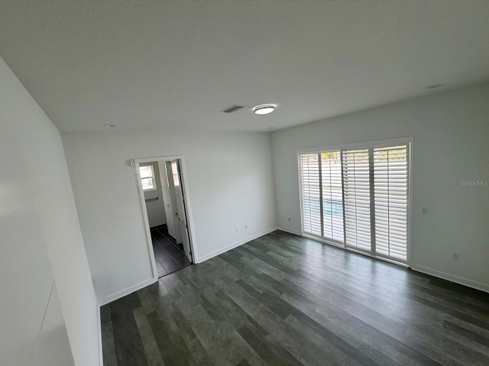 Image 30 of 41 For 4524 Riverwood Avenue