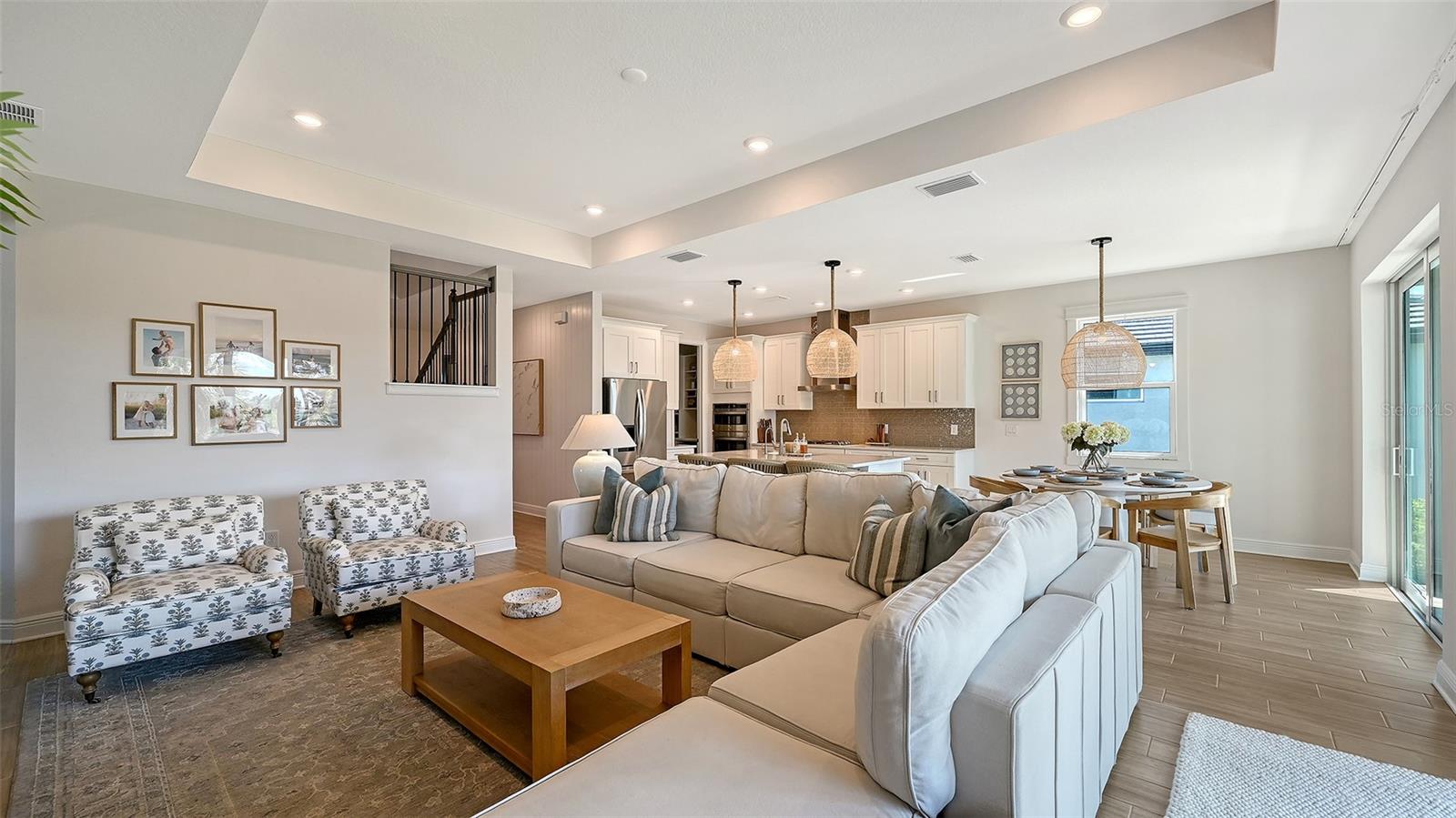 Image 13 of 72 For 16711 Seraphic Trail