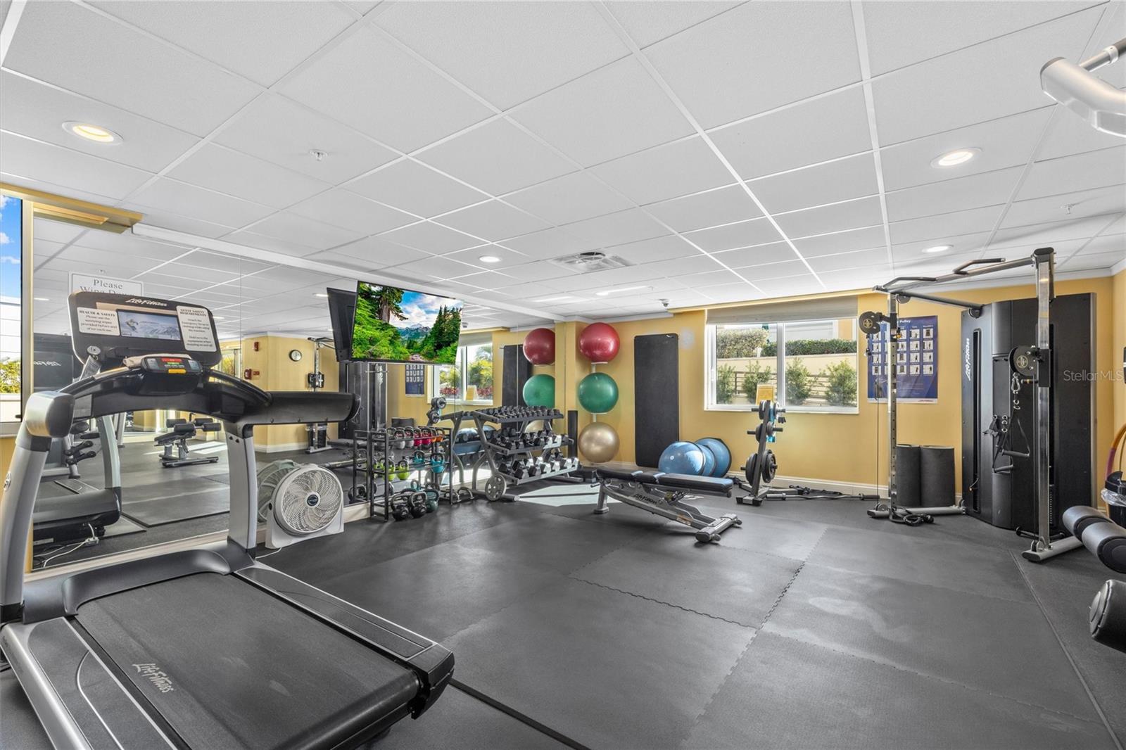 Image 34 of 68 For 800 Tamiami Trail 103