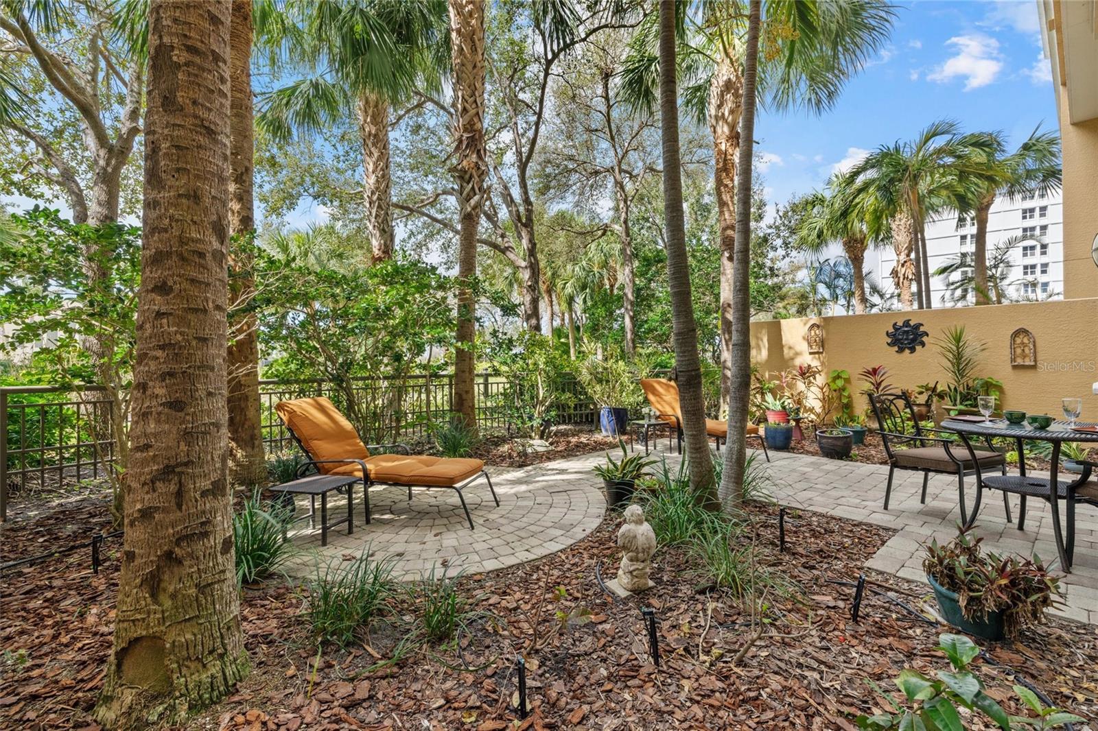 Image 6 of 68 For 800 Tamiami Trail 103