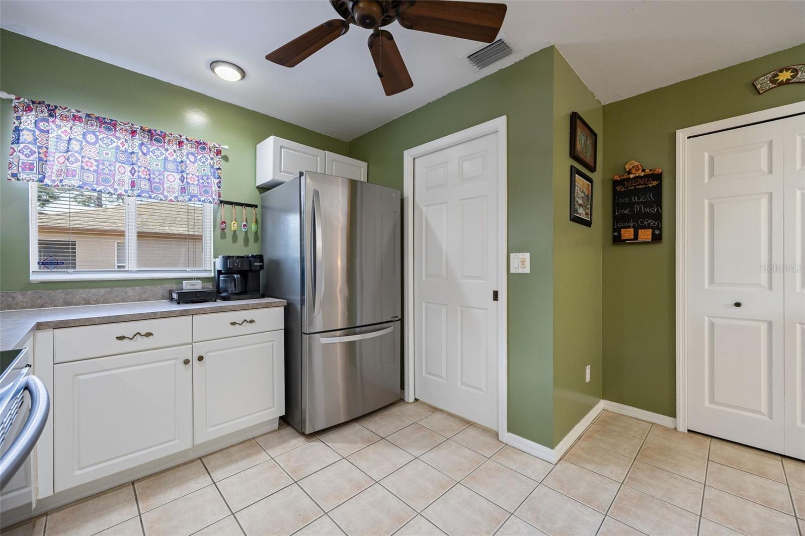 Image 15 of 49 For 719 Zebu Place