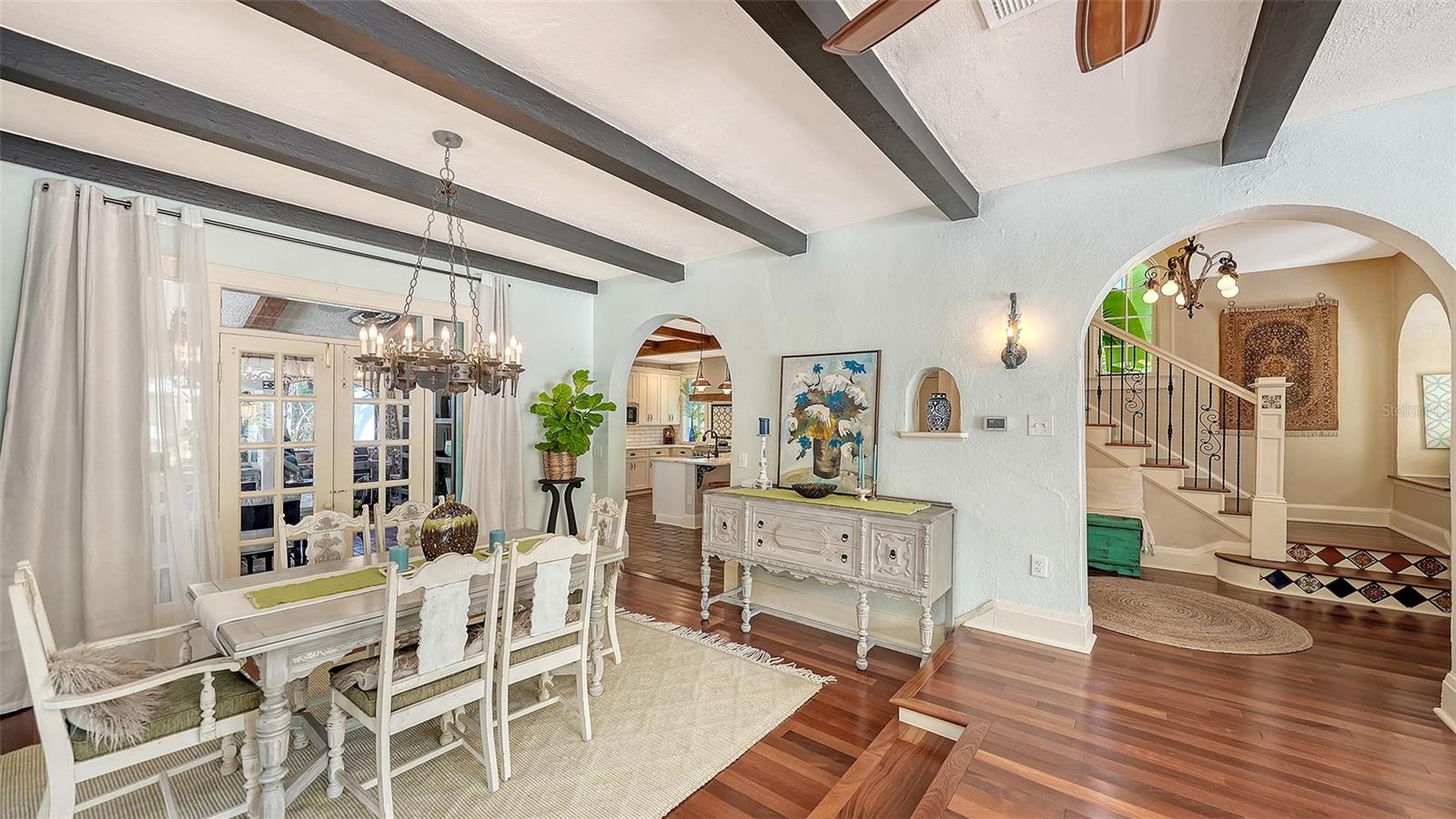 Image 14 of 62 For 547 Shore Drive