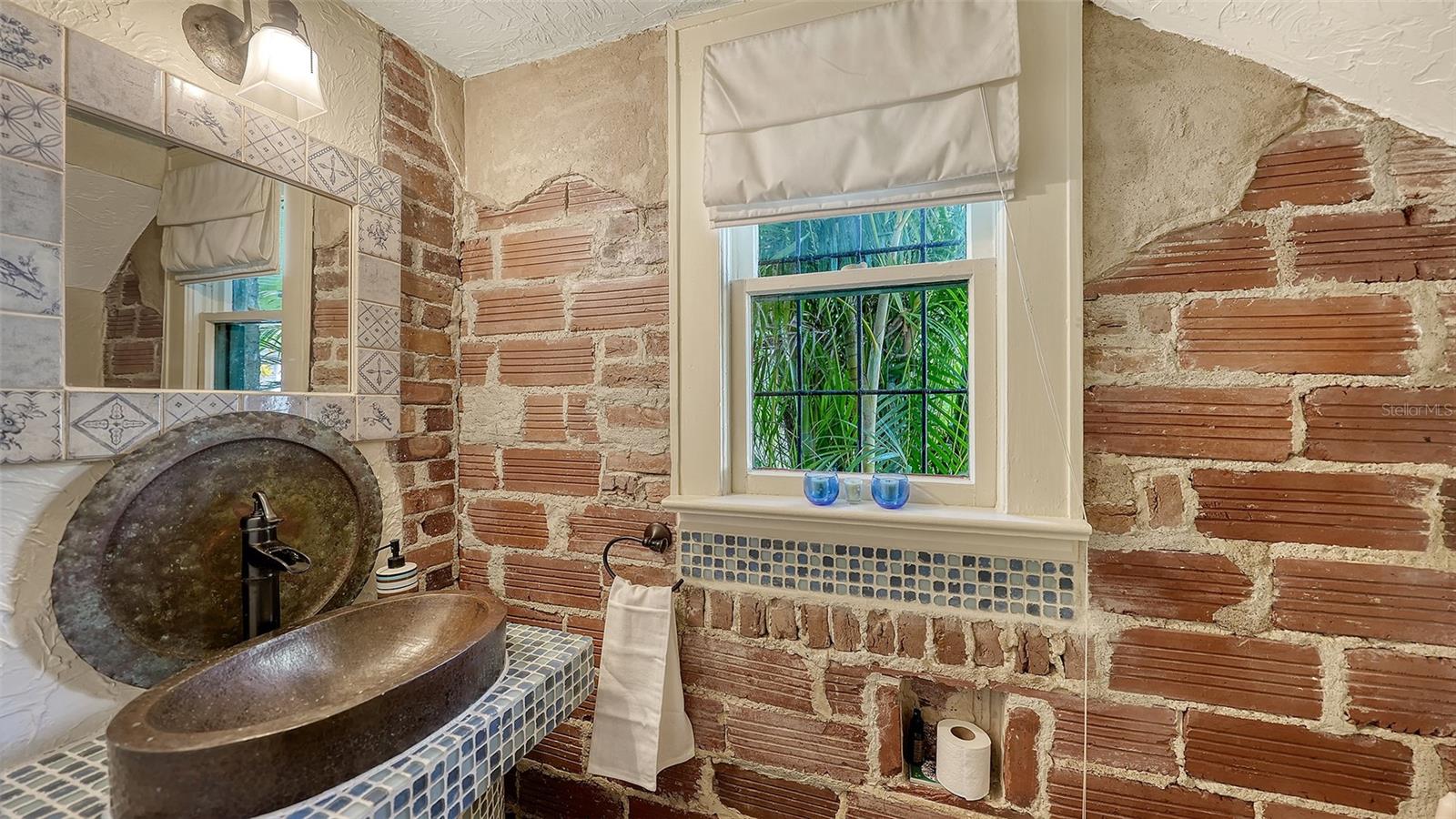 Image 20 of 62 For 547 Shore Drive