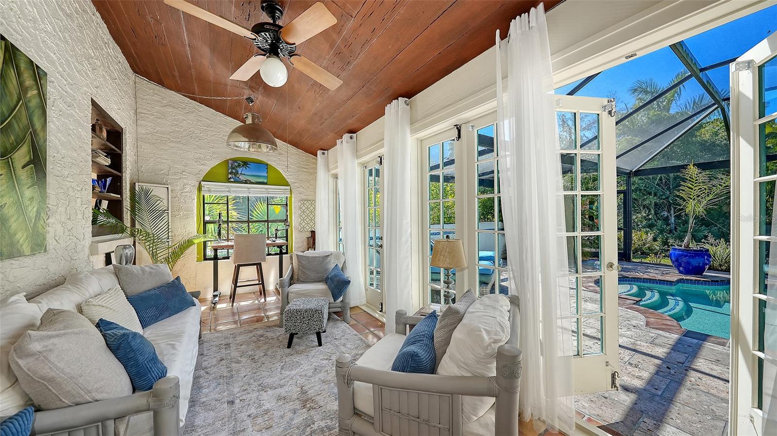 Image 22 of 62 For 547 Shore Drive