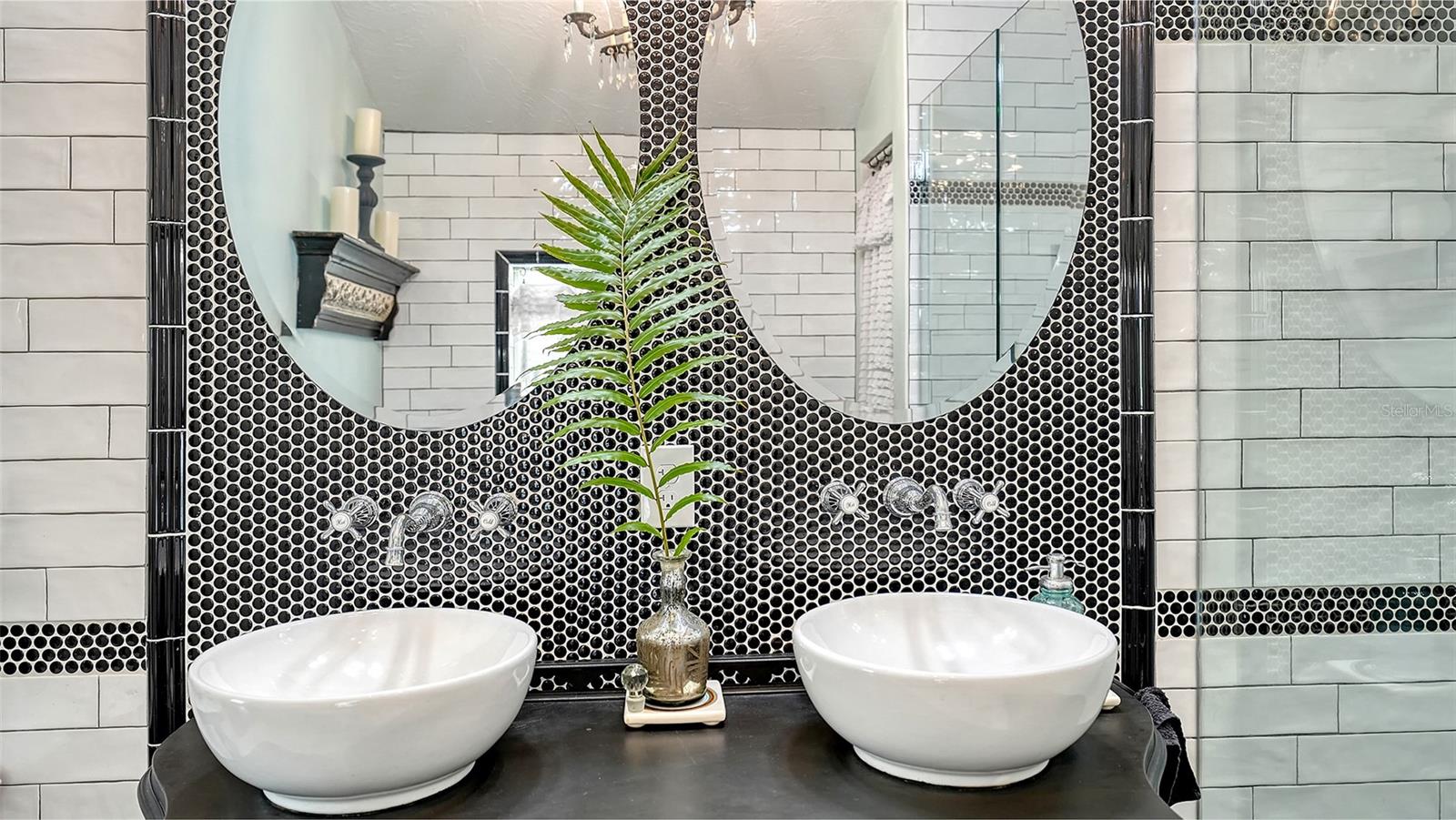 Image 37 of 62 For 547 Shore Drive