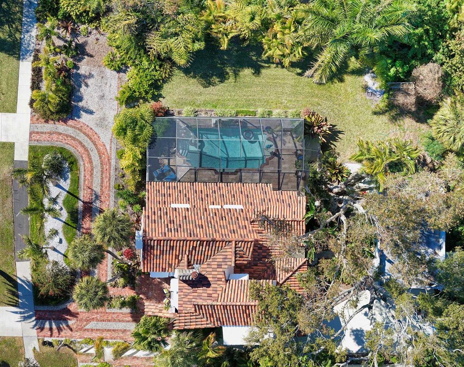 Image 4 of 62 For 547 Shore Drive